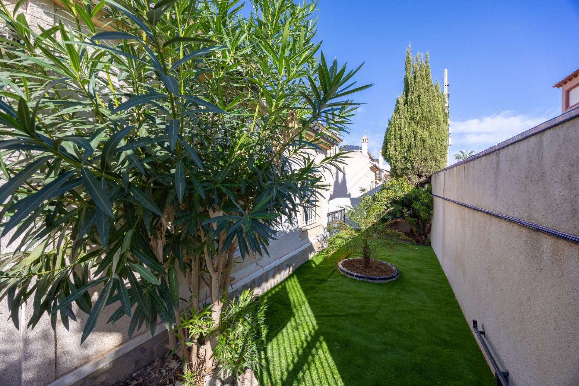 Resale - Villa -
Orihuela - Villamartín-Las Filipinas
