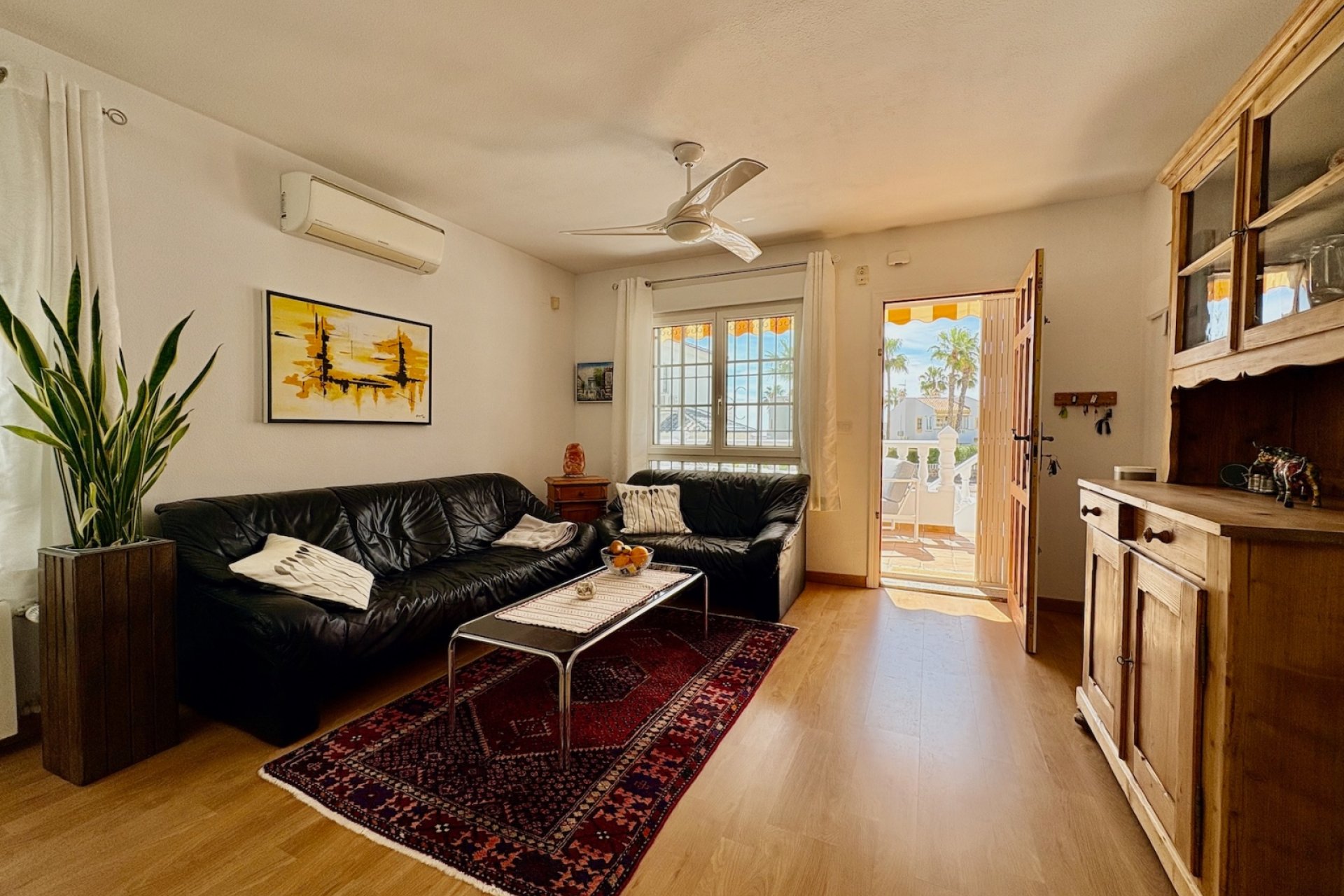 Resale - Villa -
Orihuela - Villamartin