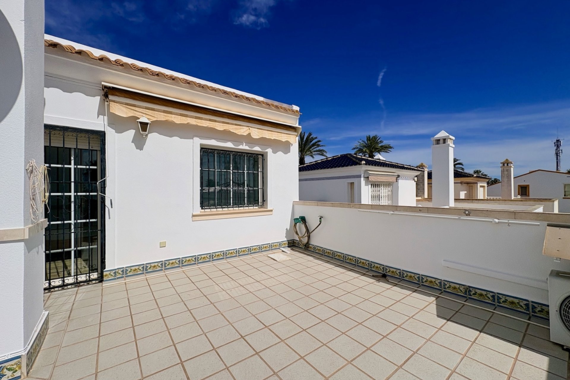 Resale - Villa -
Orihuela - Villamartin