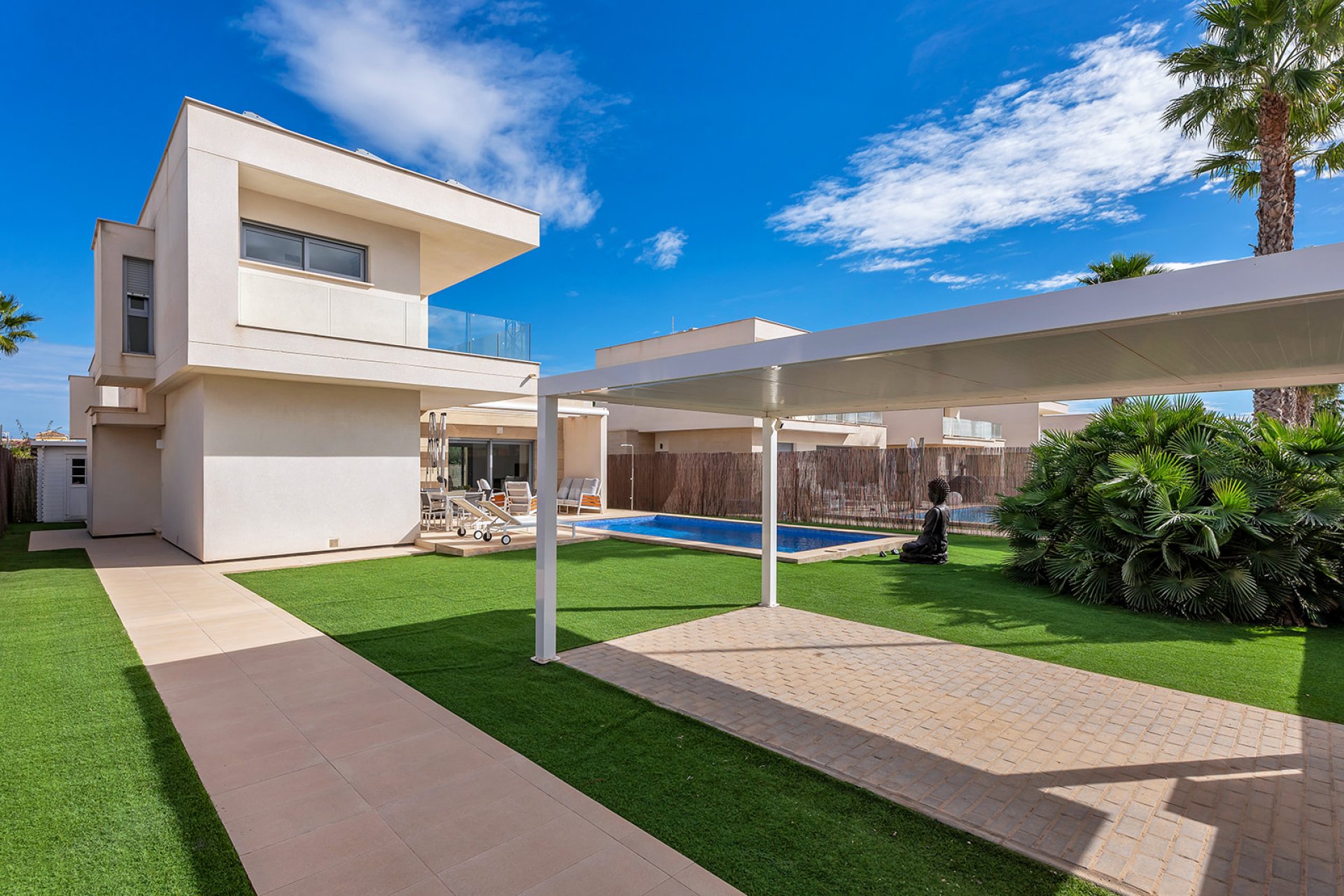 Resale - Villa -
Orihuela - Vistabella Golf