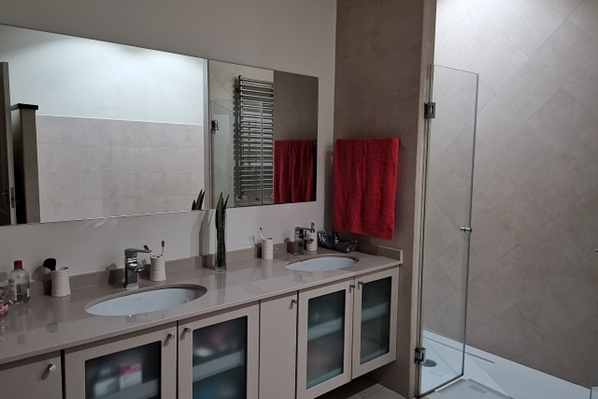 Resale - Villa -
Orihuela