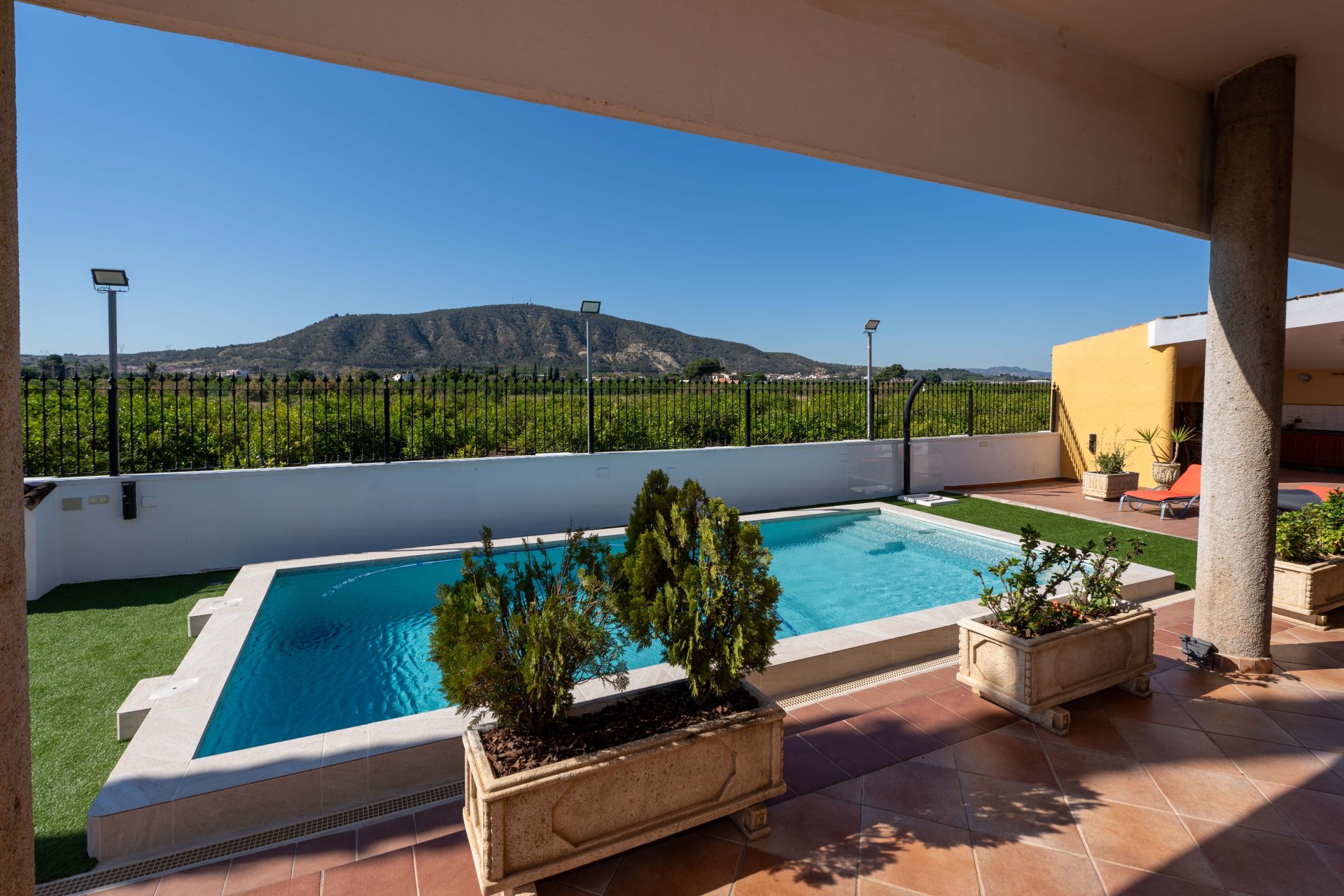 Resale - Villa -
Orihuela