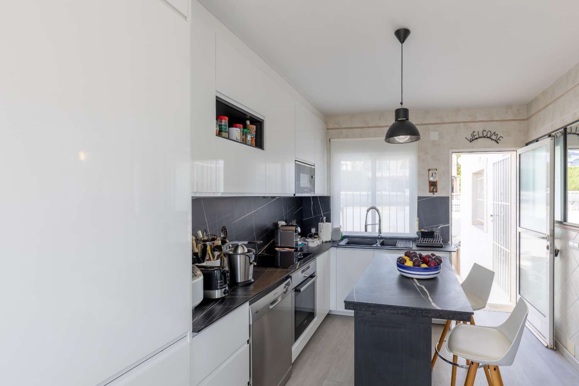 Resale - Villa -
Orihuela