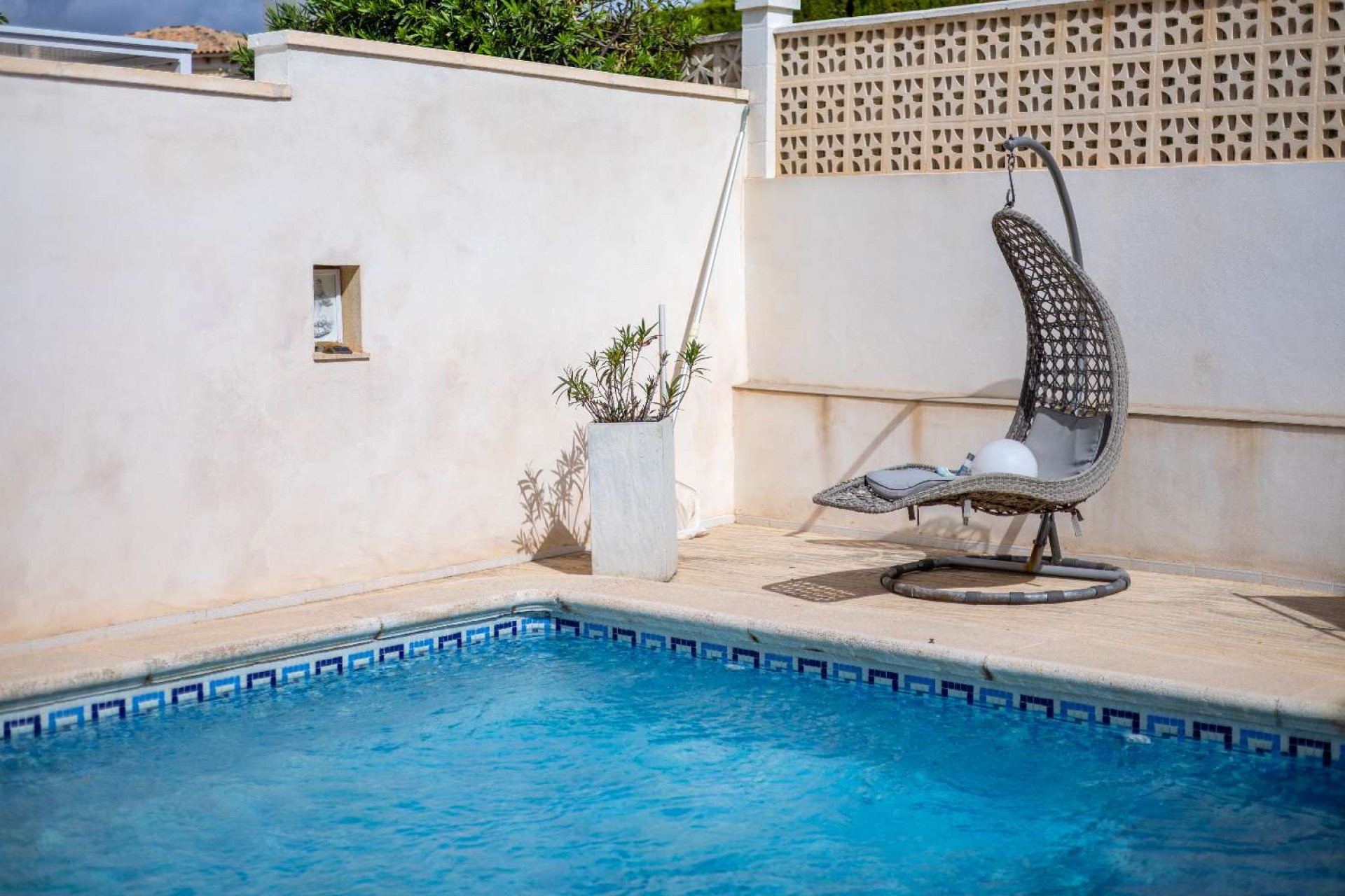 Resale - Villa -
Orihuela