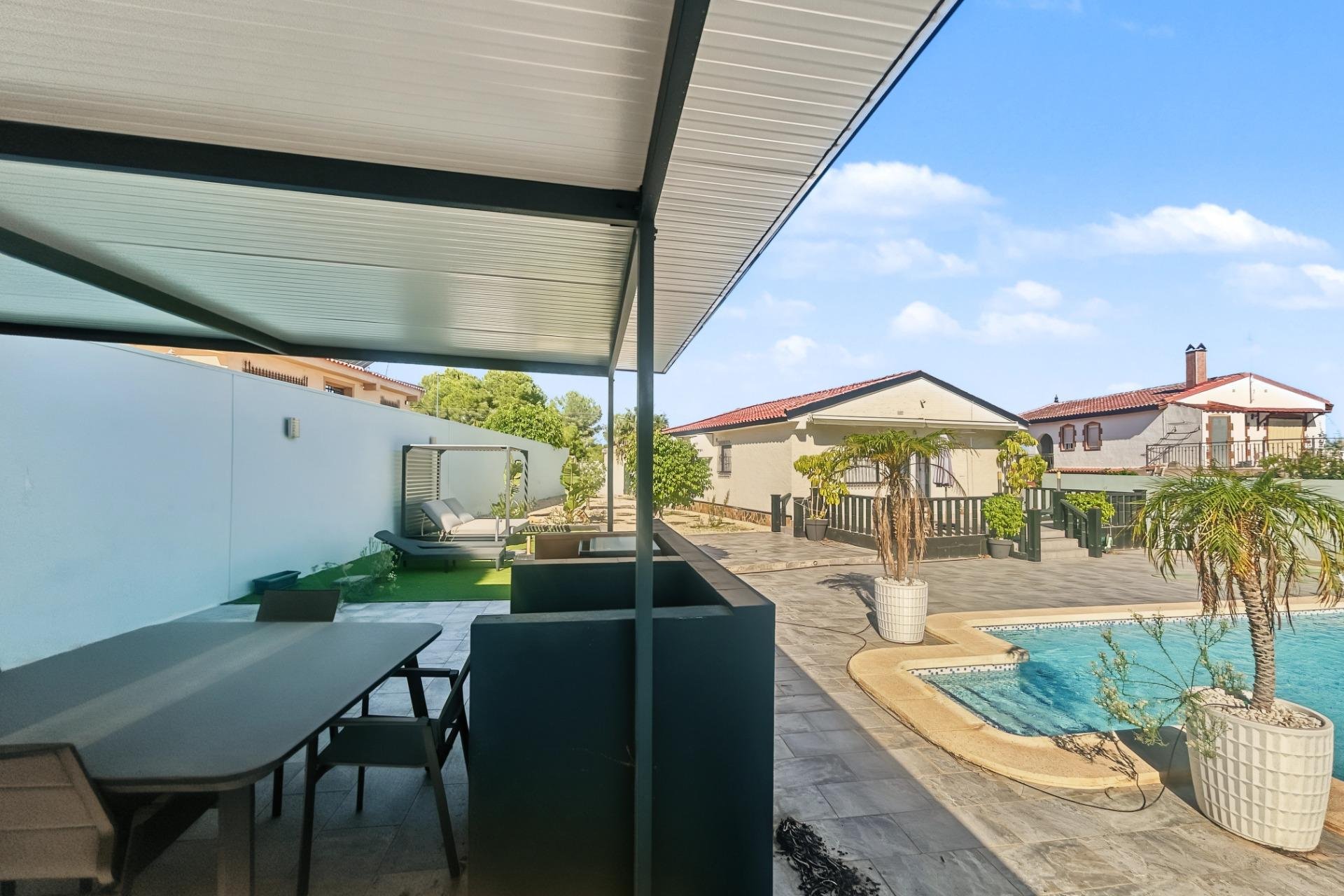 Resale - Villa -
Pilar de la Horadada - Pinar de Campoverde