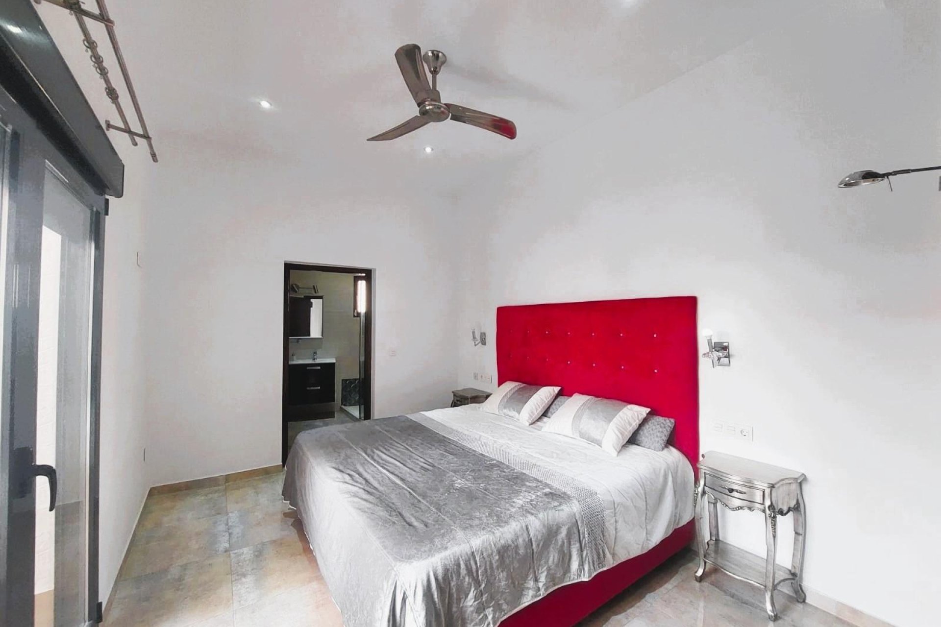 Resale - Villa -
Pilar de la Horadada - Torre De La Horadada