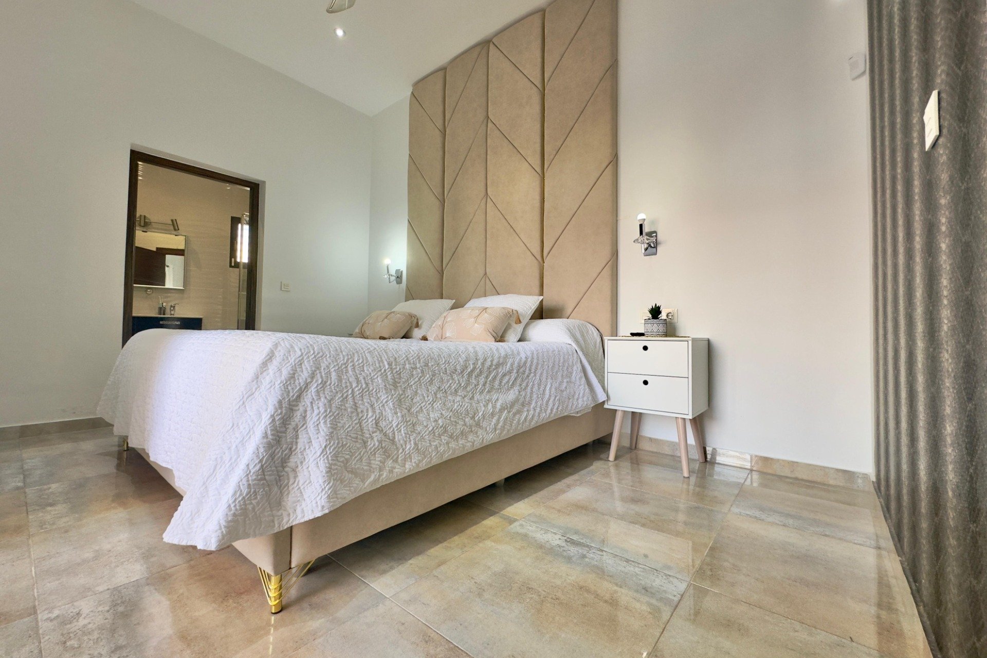 Resale - Villa -
Pilar de la Horadada - Torre de la Horadada