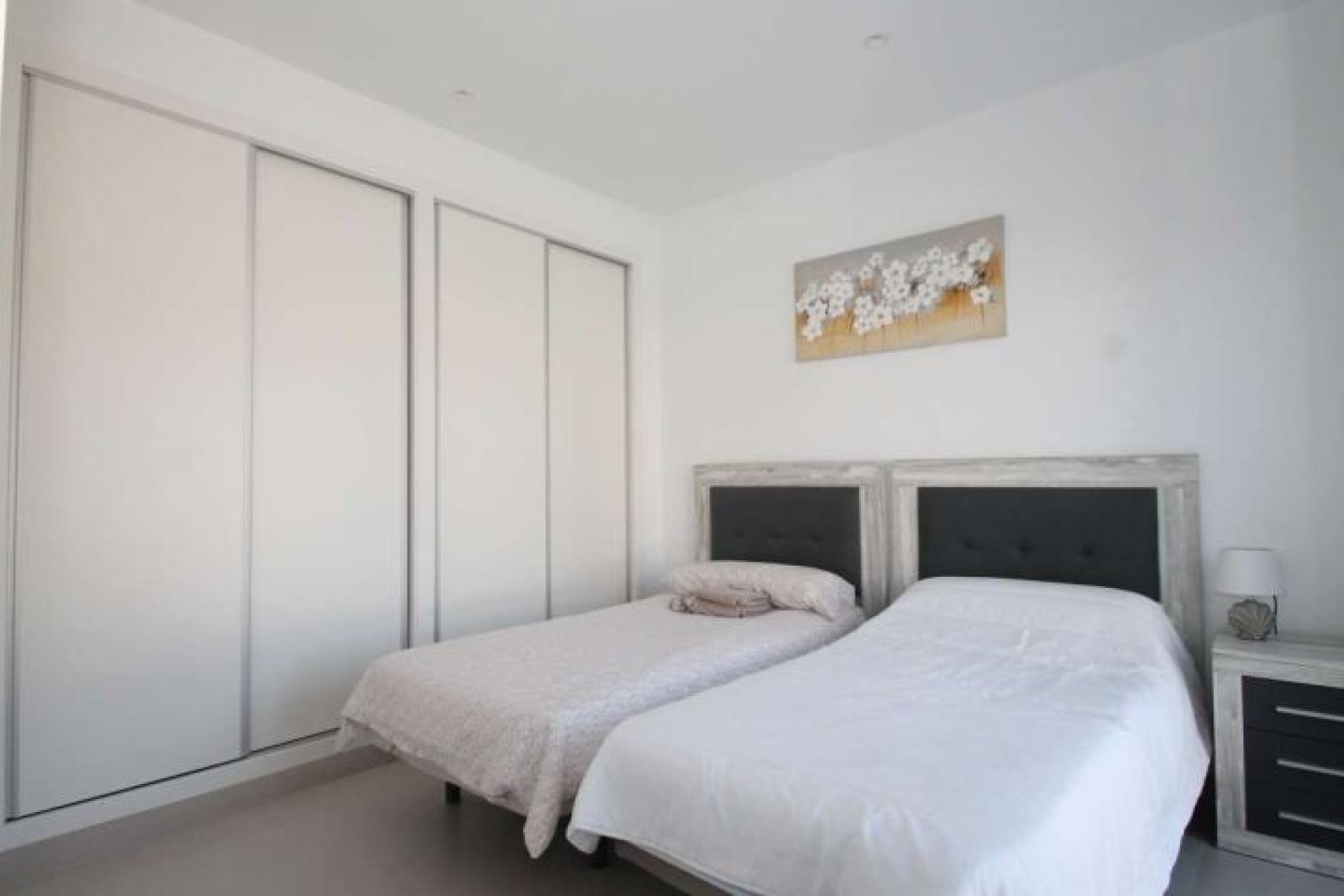 Resale - Villa -
Pilar de la Horadada