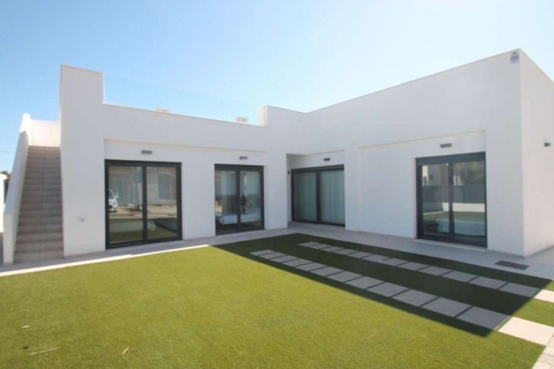 Resale - Villa -
Pilar de la Horadada