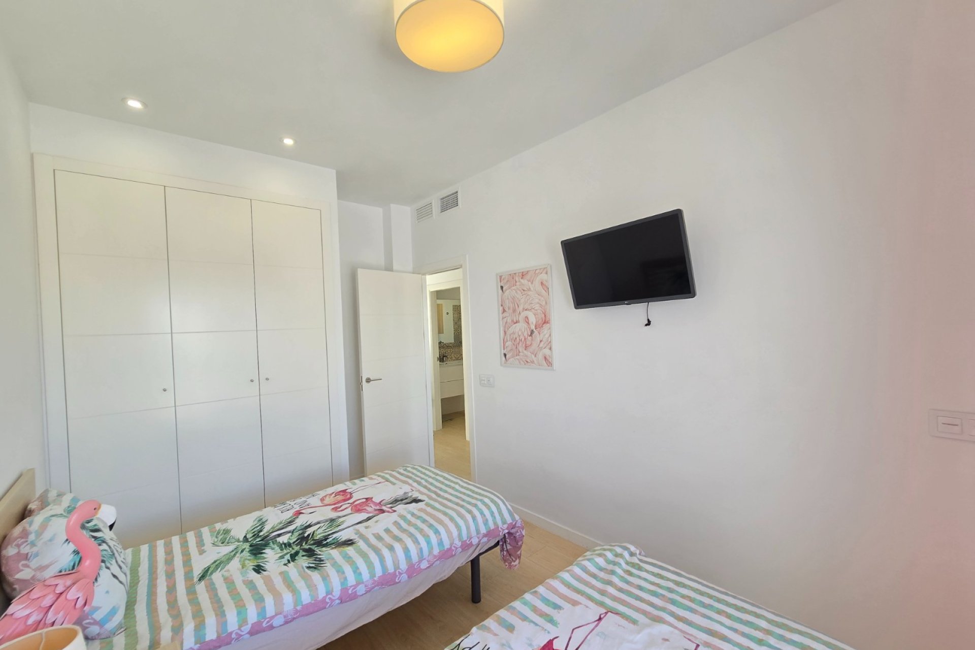 Resale - Villa * -
Pilar de la Horadada *