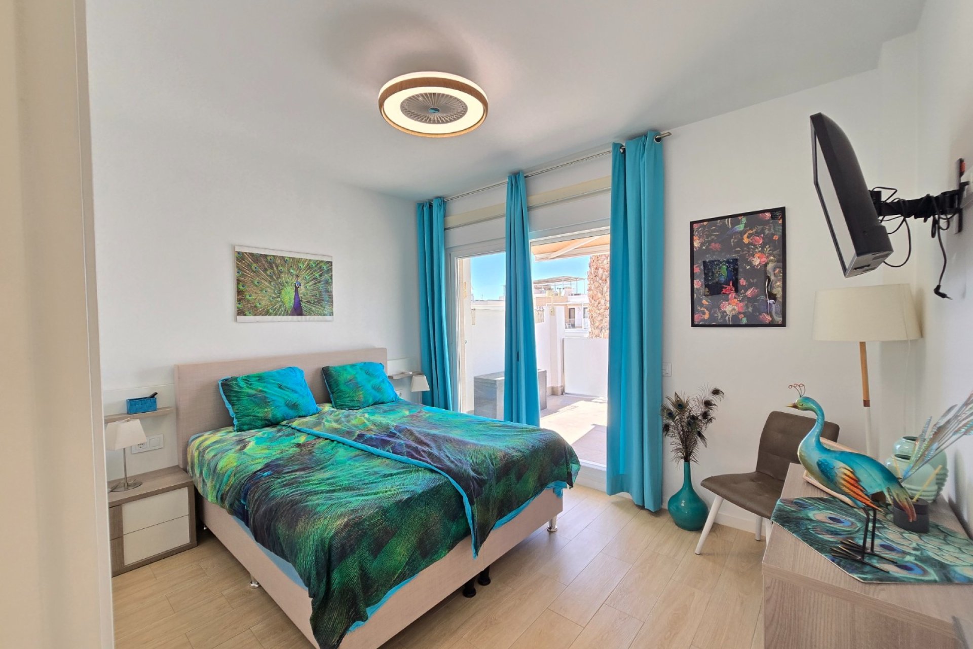 Resale - Villa * -
Pilar de la Horadada *