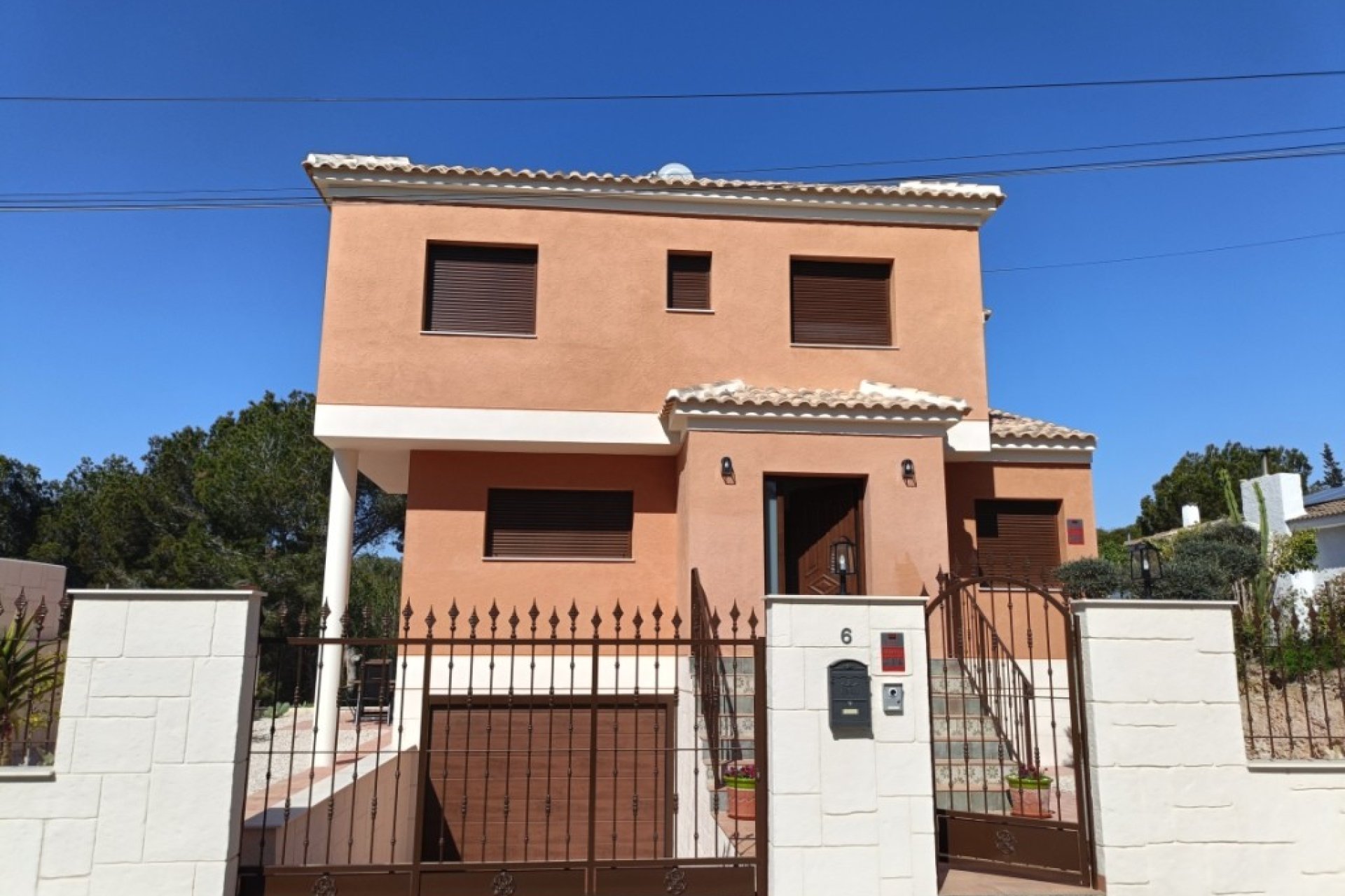 Resale - Villa -
Pinar de Campoverde