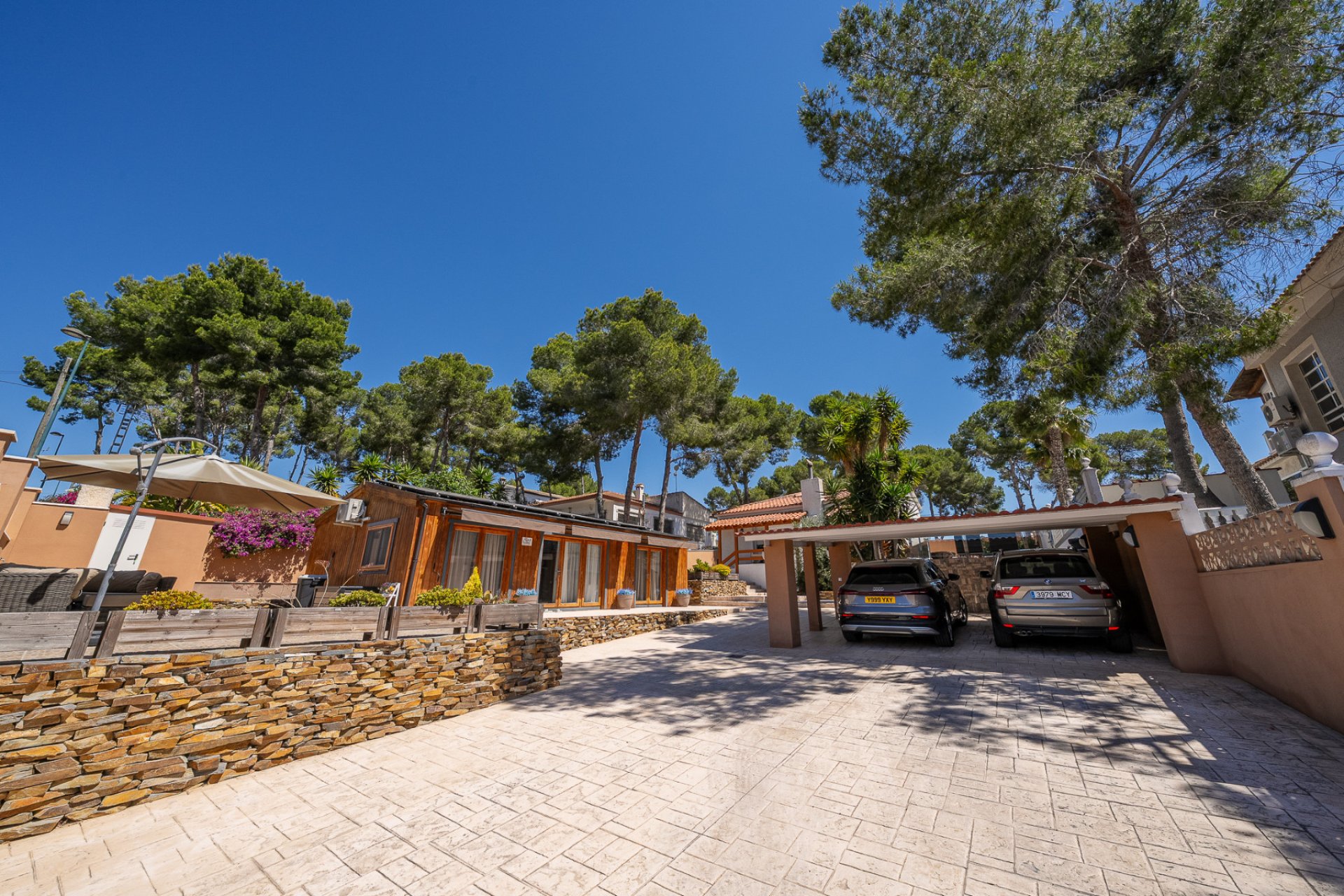 Resale - Villa -
Pinar de Campoverde