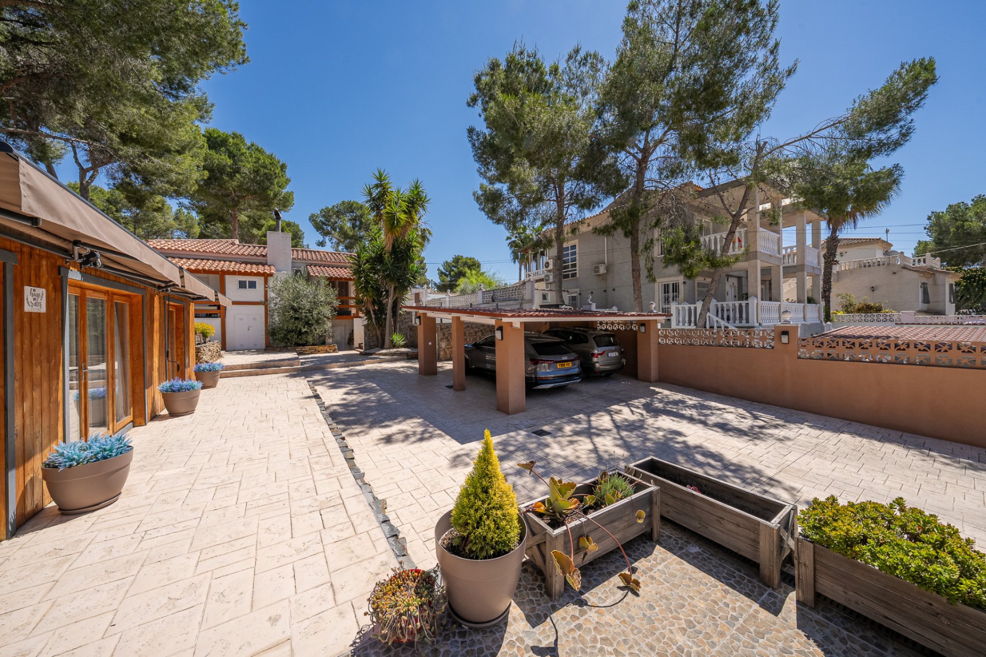 Resale - Villa -
Pinar de Campoverde