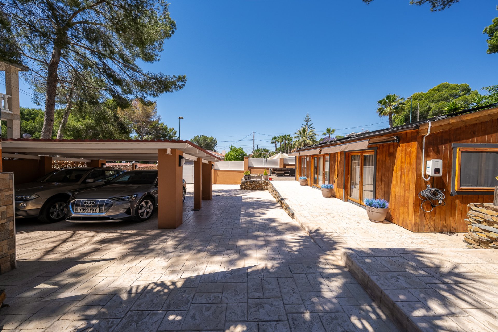 Resale - Villa -
Pinar de Campoverde