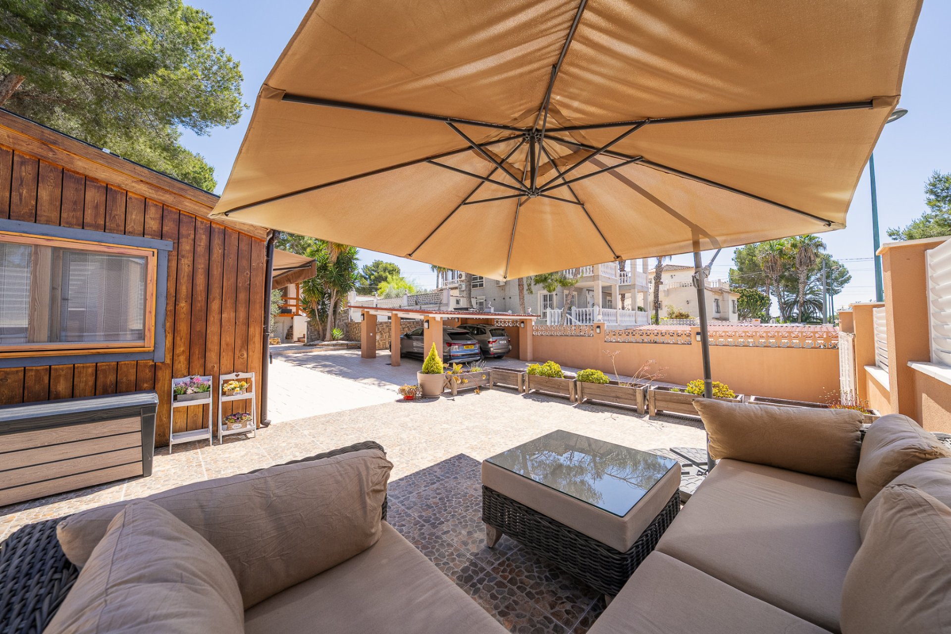 Resale - Villa -
Pinar de Campoverde
