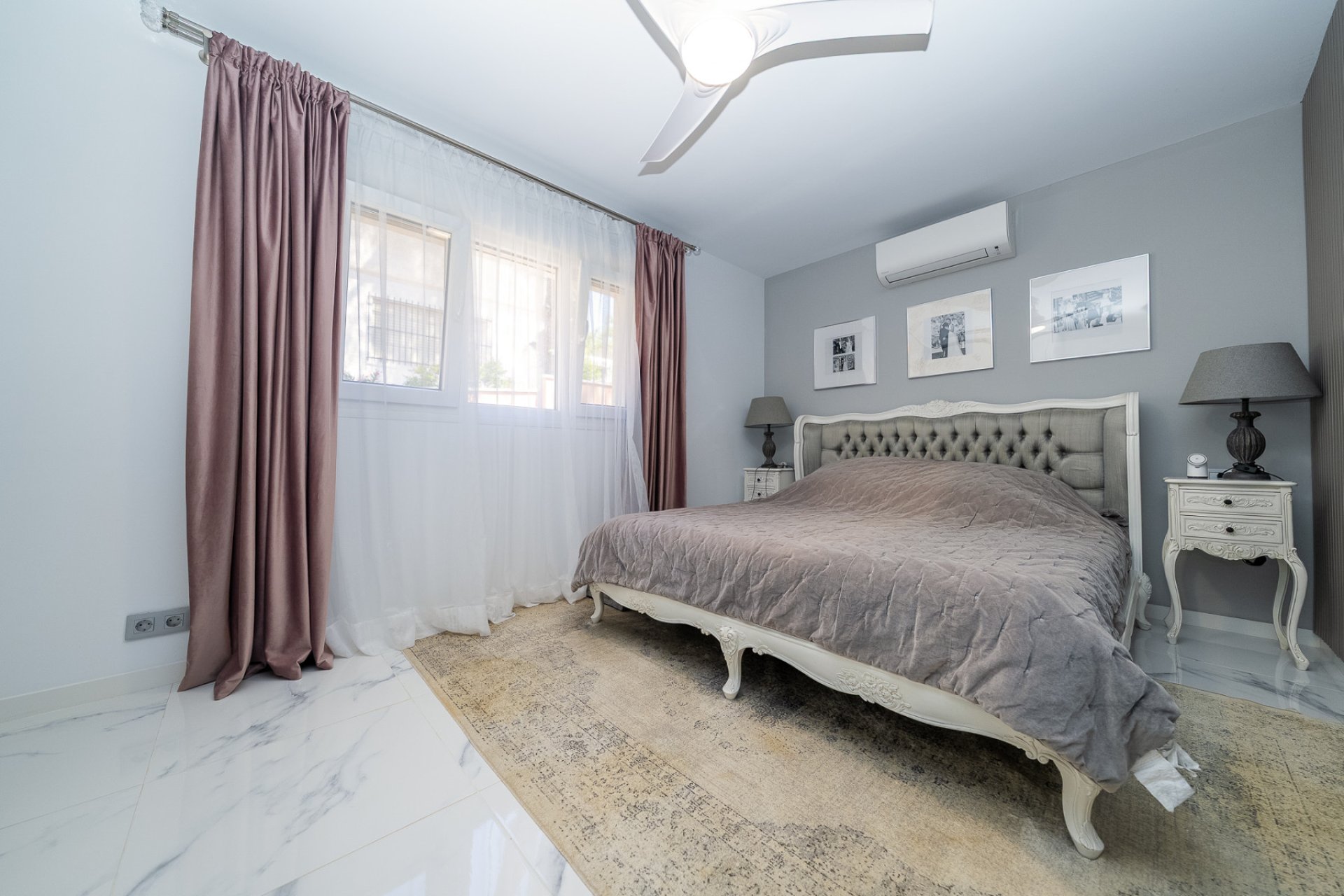 Resale - Villa -
Pinar de Campoverde