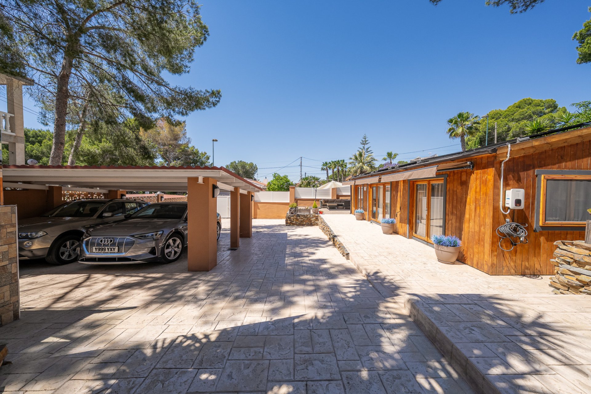 Resale - Villa -
Pinar de Campoverde
