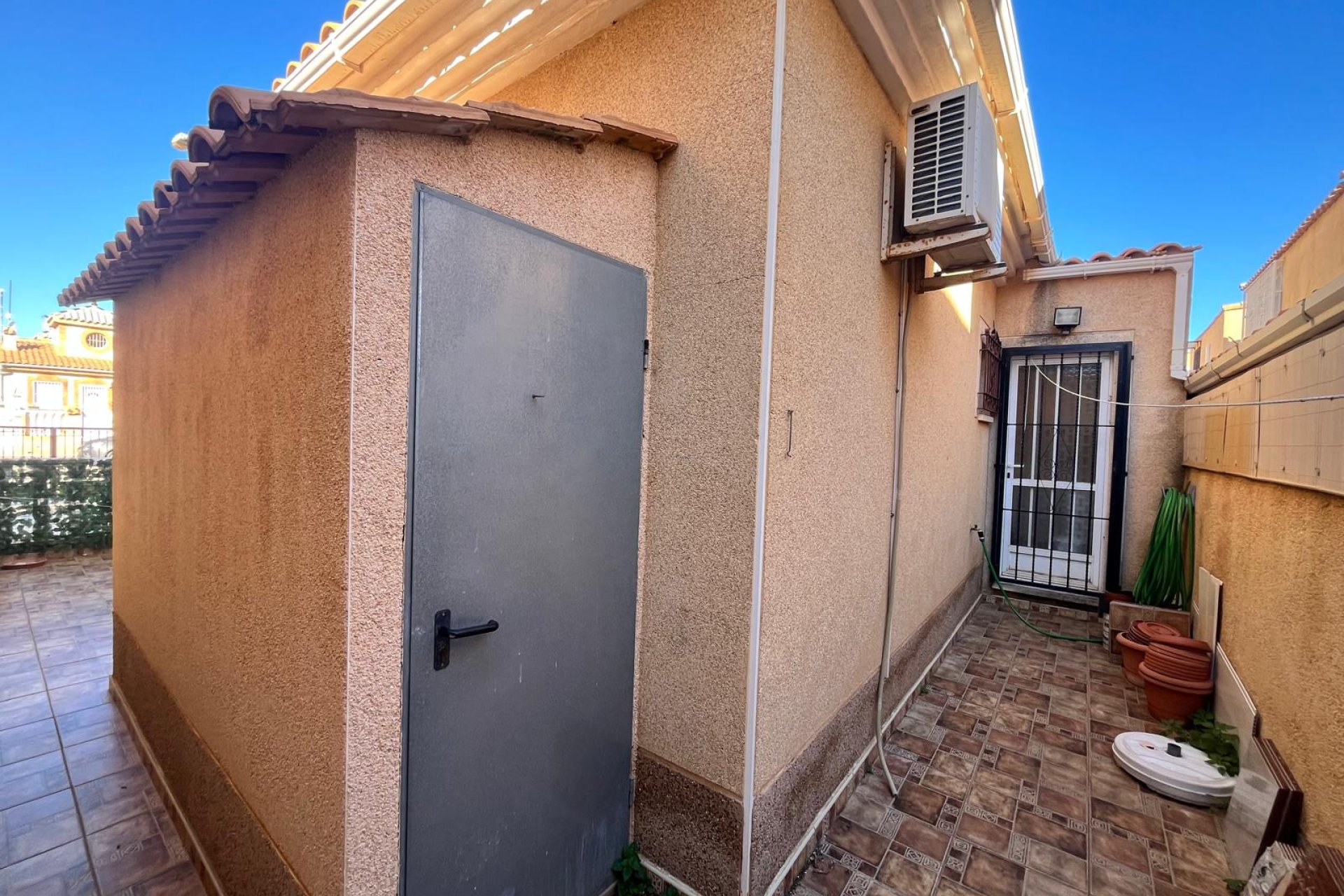 Resale - Villa -
Playa Flamenca - Orihuela Costa