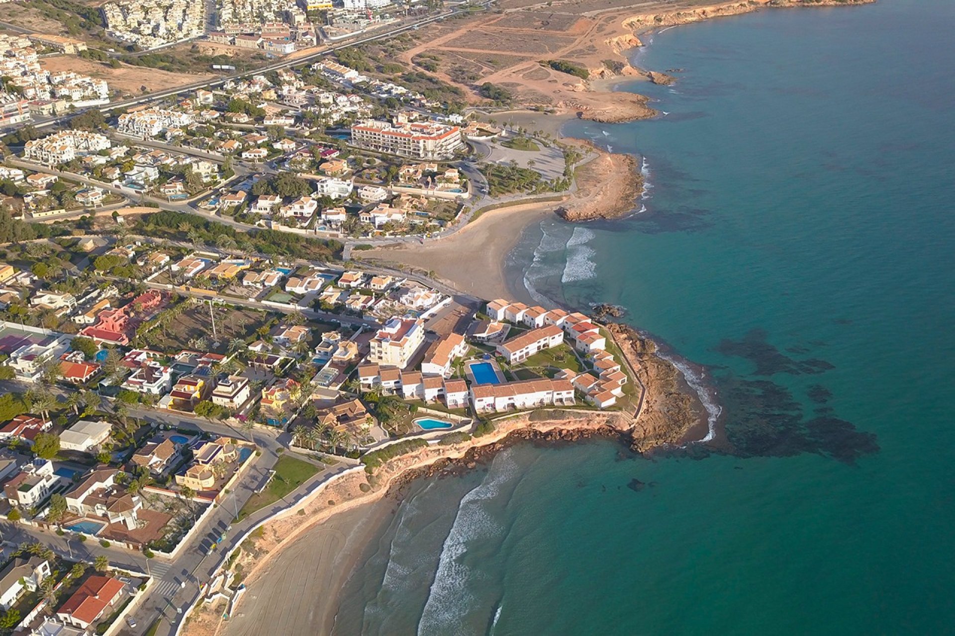 Resale - Villa -
Playa Flamenca - Sportcentre