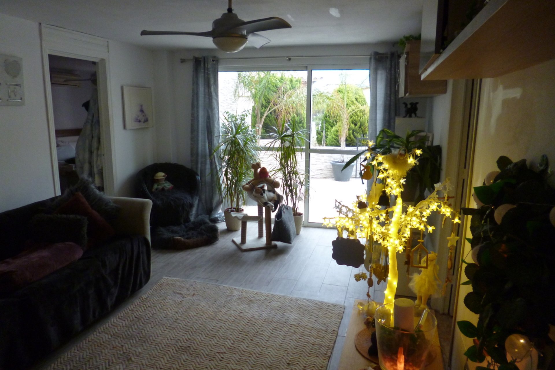 Resale - Villa -
Playa Flamenca