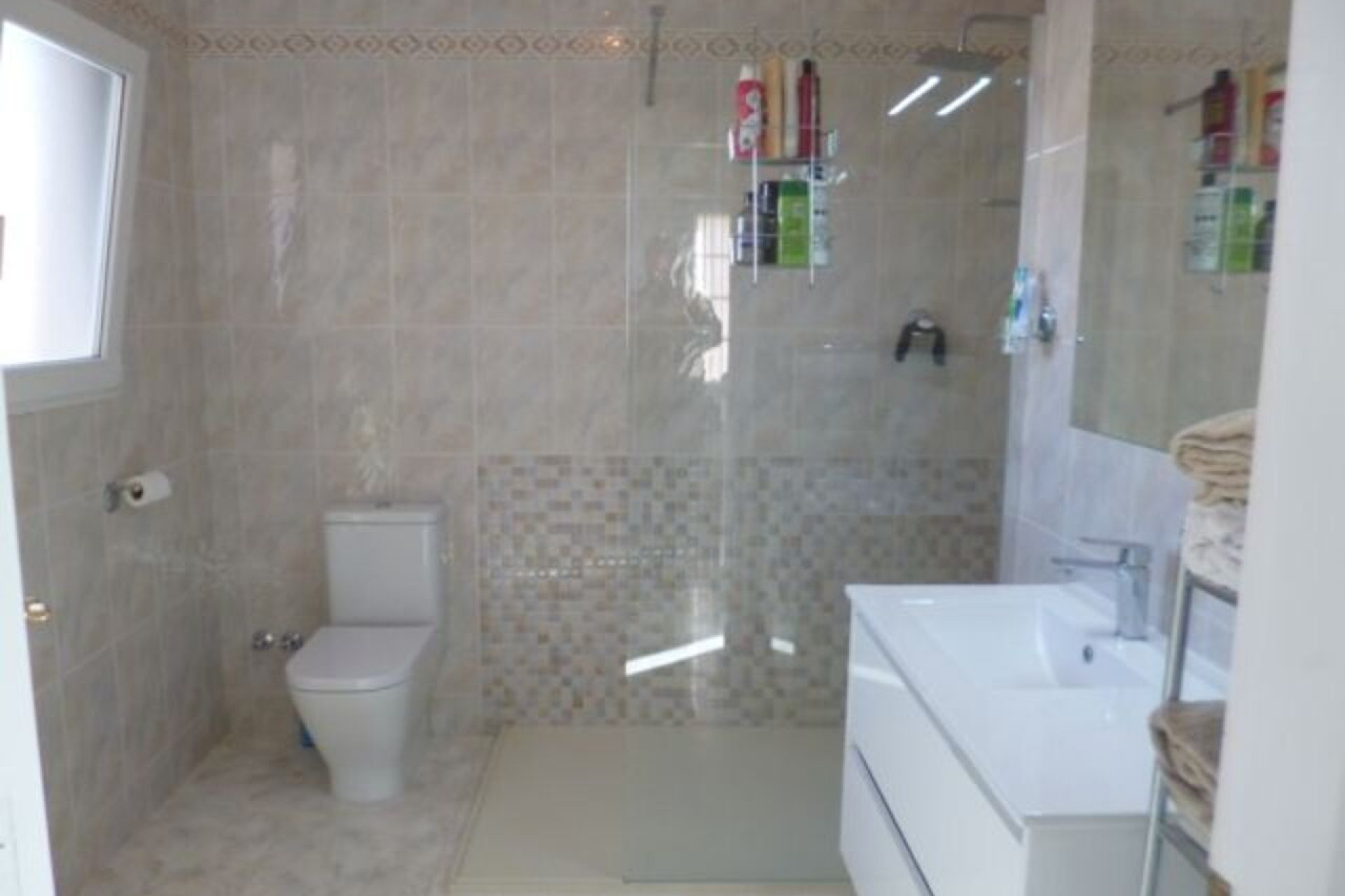 Resale - Villa -
Playa Flamenca