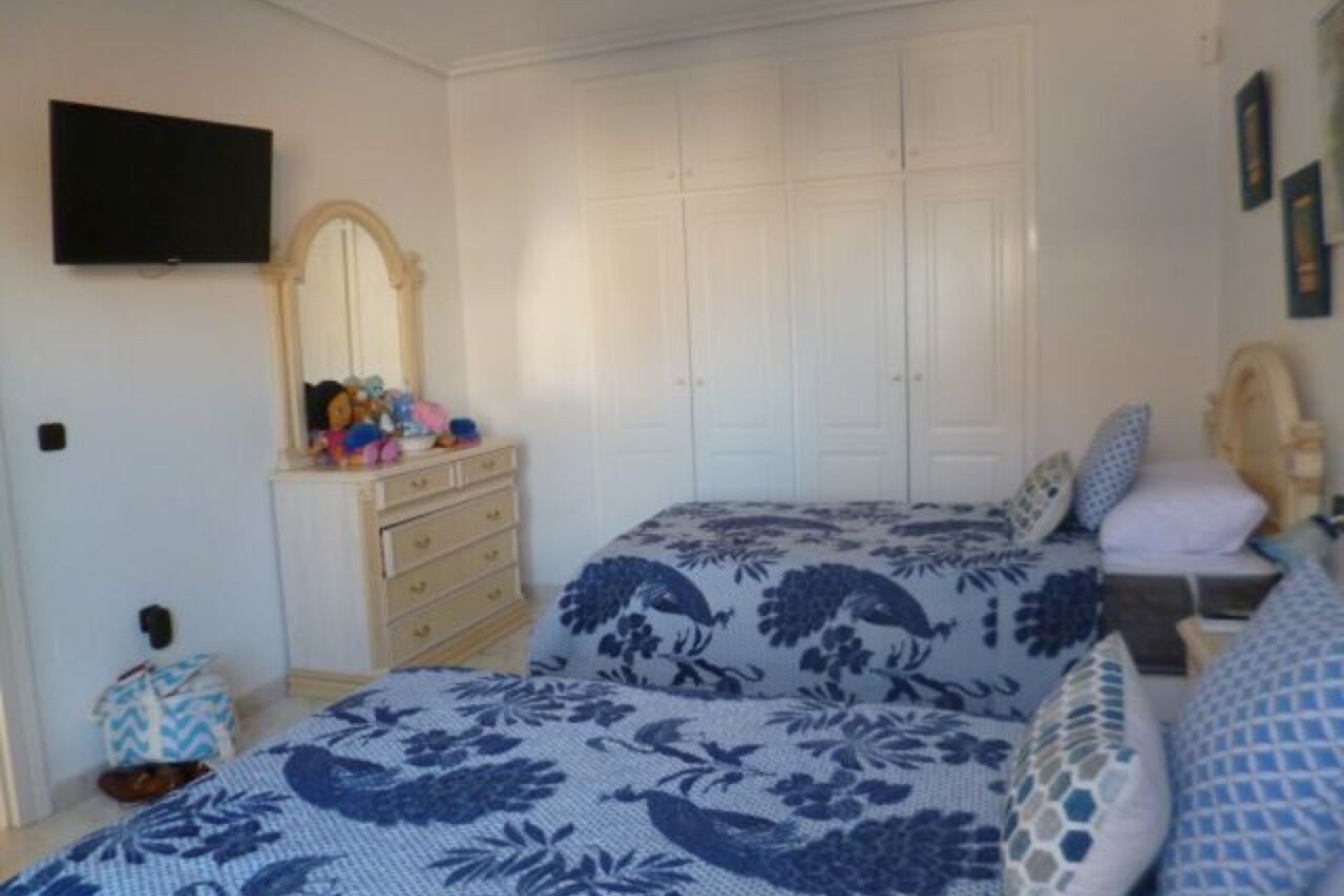 Resale - Villa -
Playa Flamenca