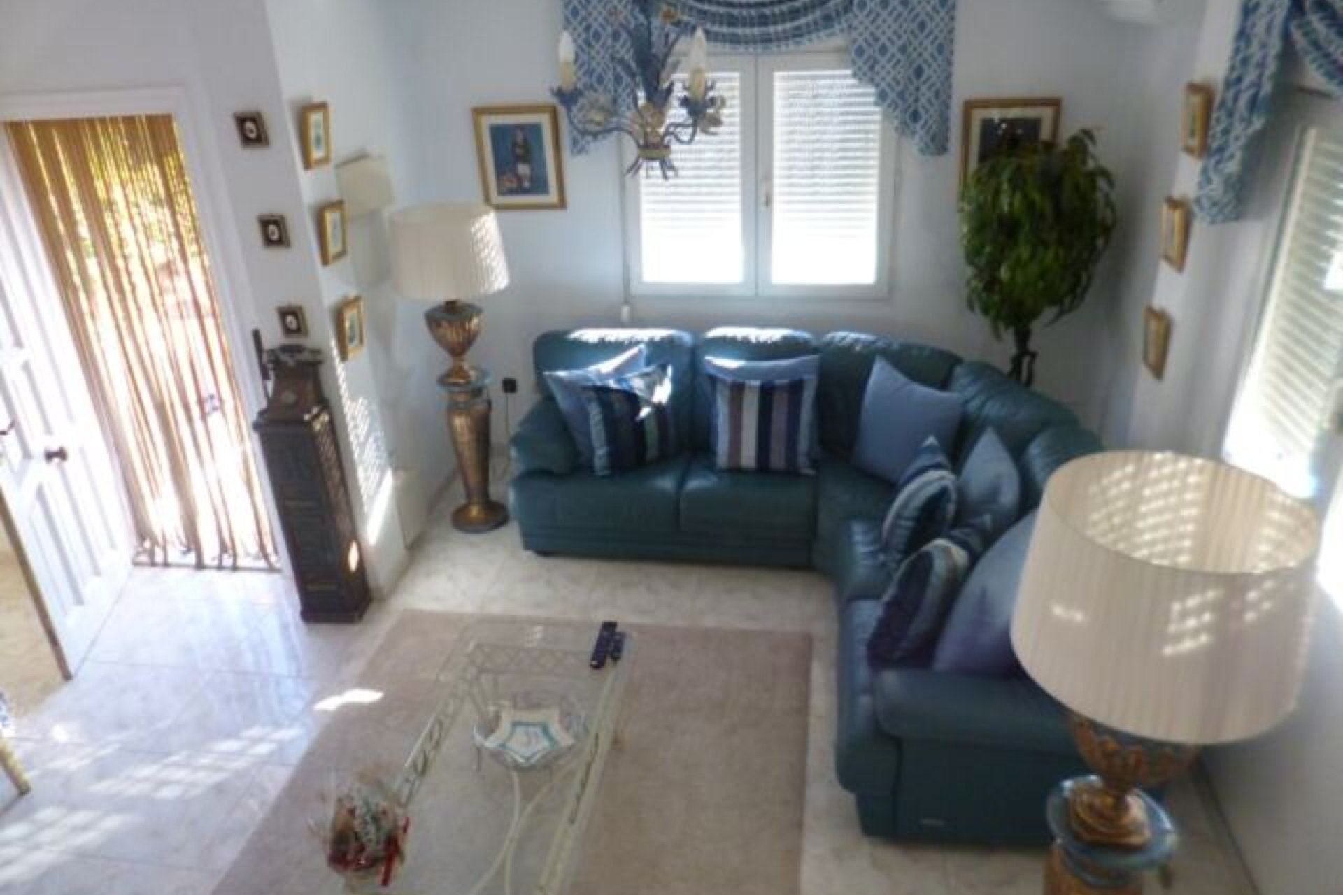 Resale - Villa -
Playa Flamenca