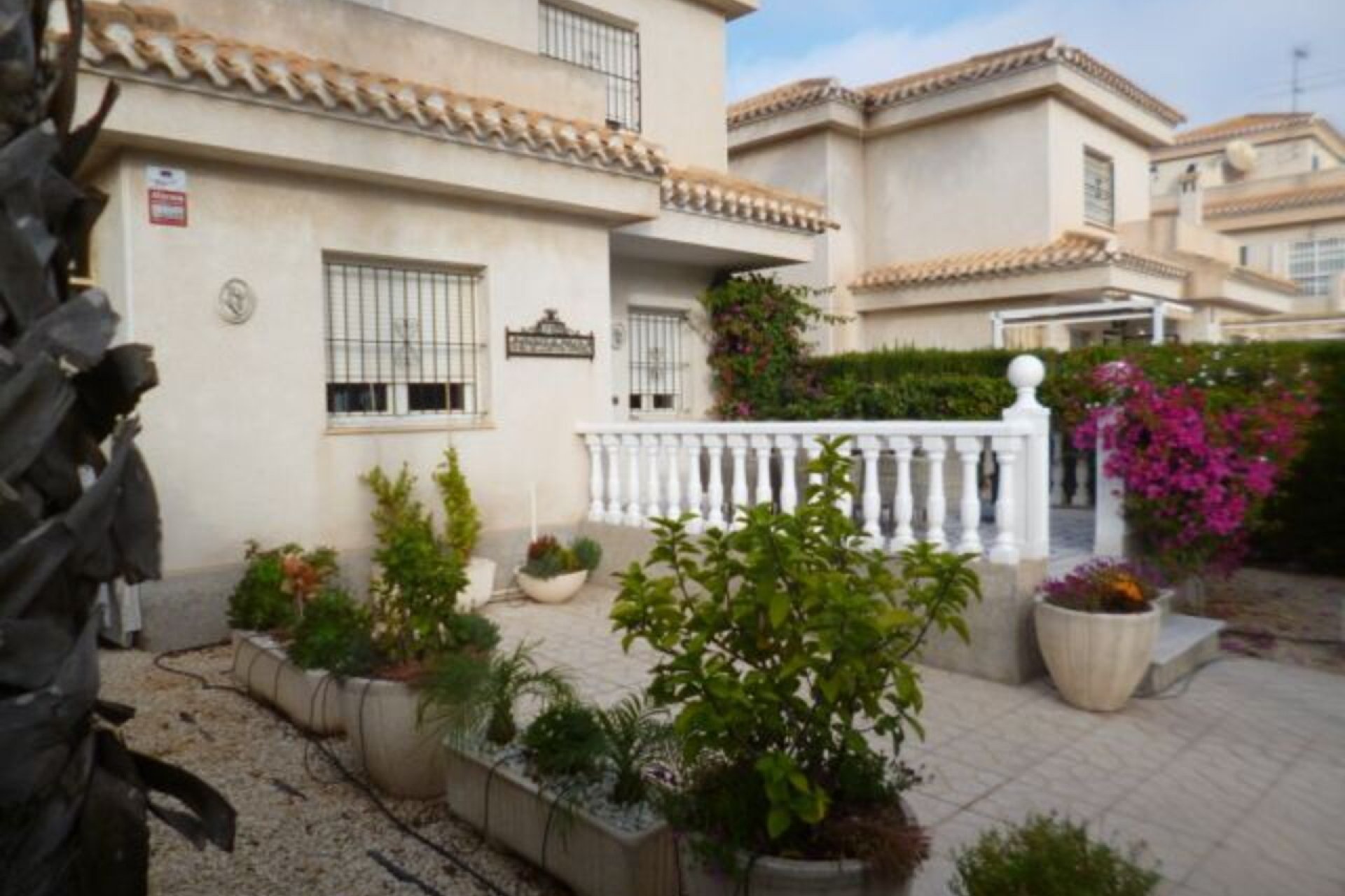 Resale - Villa -
Playa Flamenca