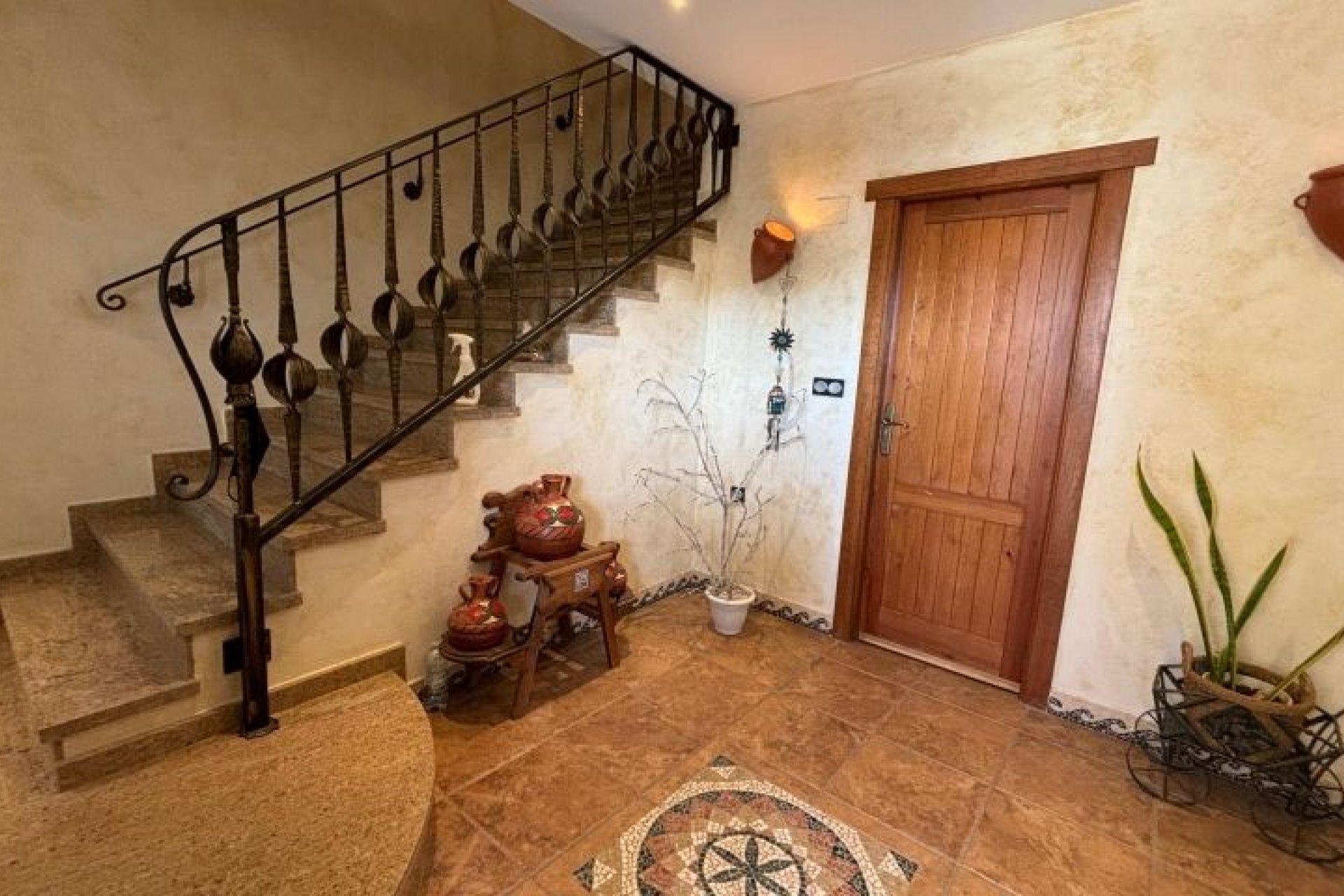 Resale - Villa -
Redován