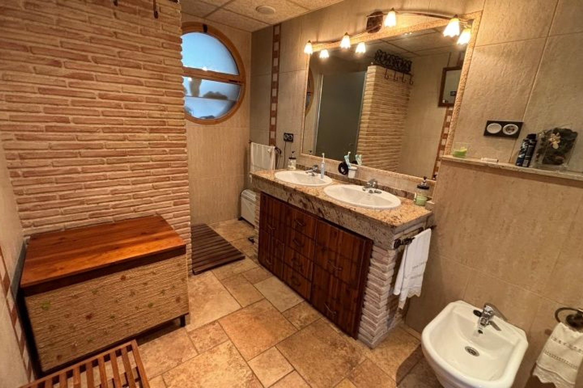 Resale - Villa -
Redován