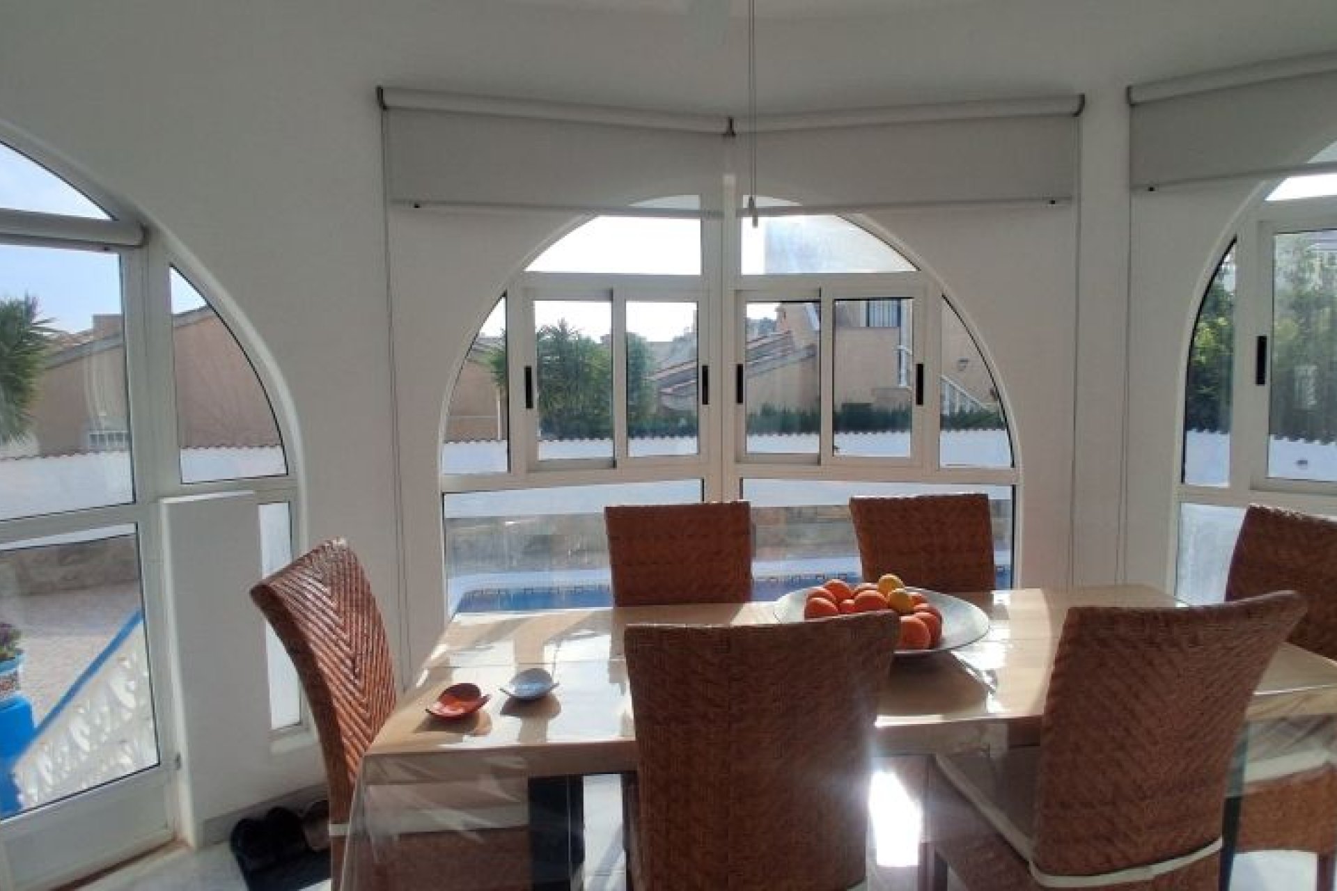 Resale - Villa -
Rojales