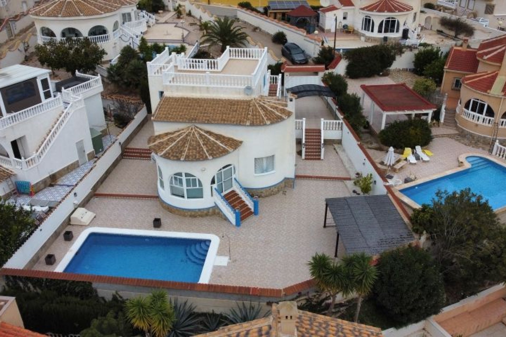 Resale - Villa -
Rojales