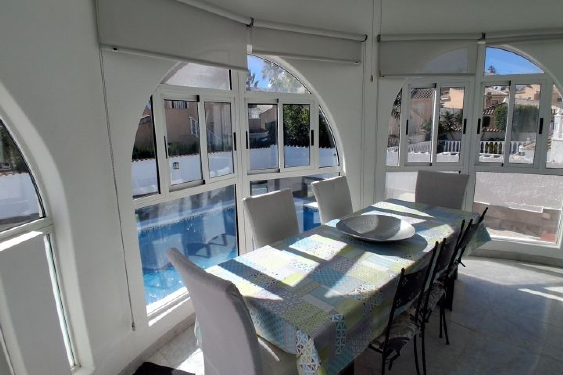 Resale - Villa -
Rojales