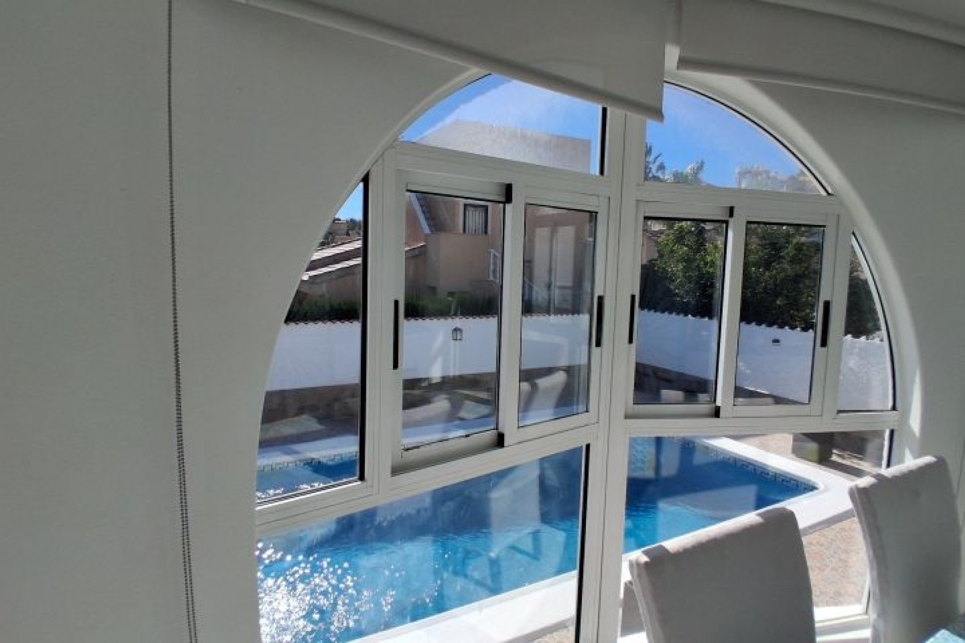 Resale - Villa -
Rojales