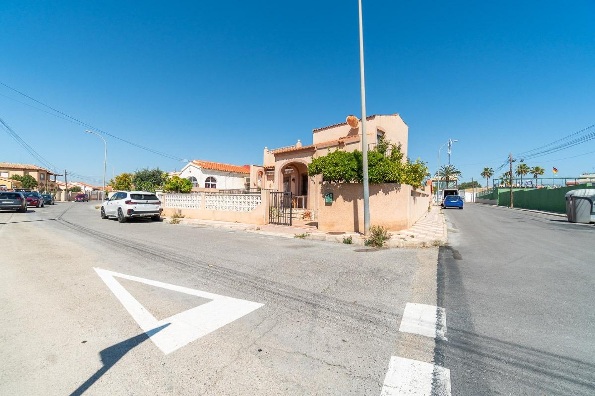 Resale - Villa -
San Fulgencio - La Marina