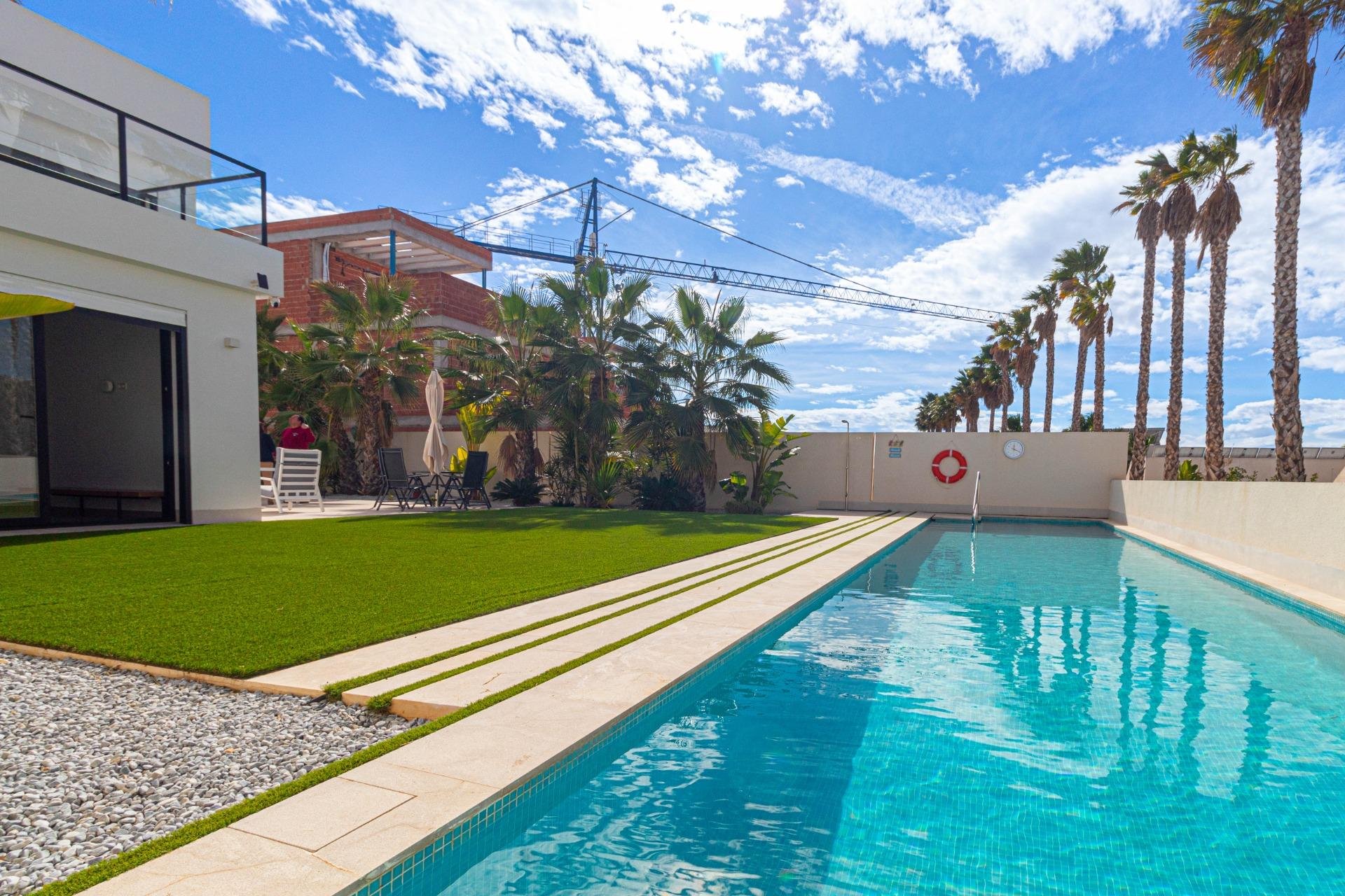 Resale - Villa -
San Fulgencio