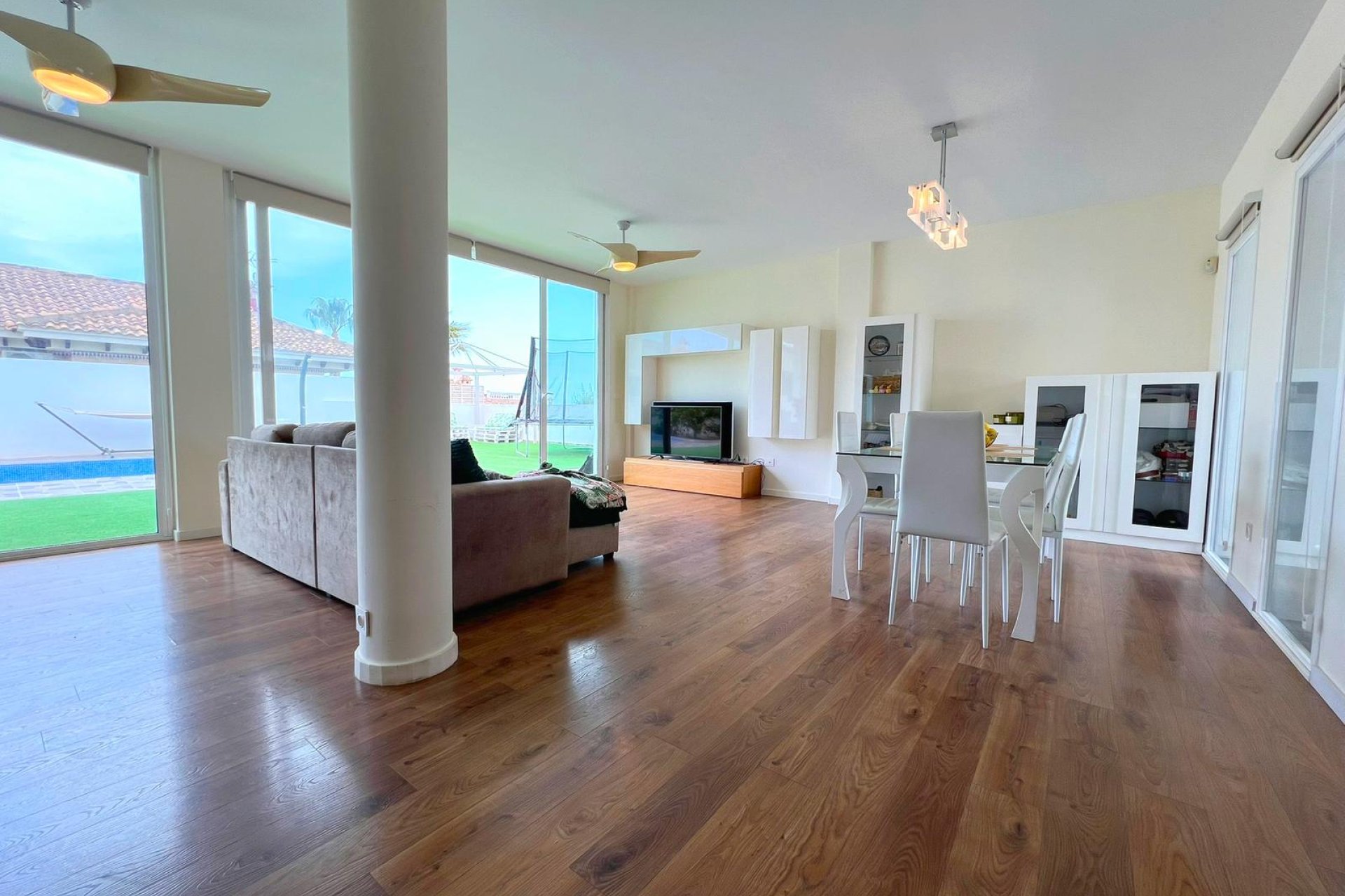 Resale - Villa -
San Fulgencio