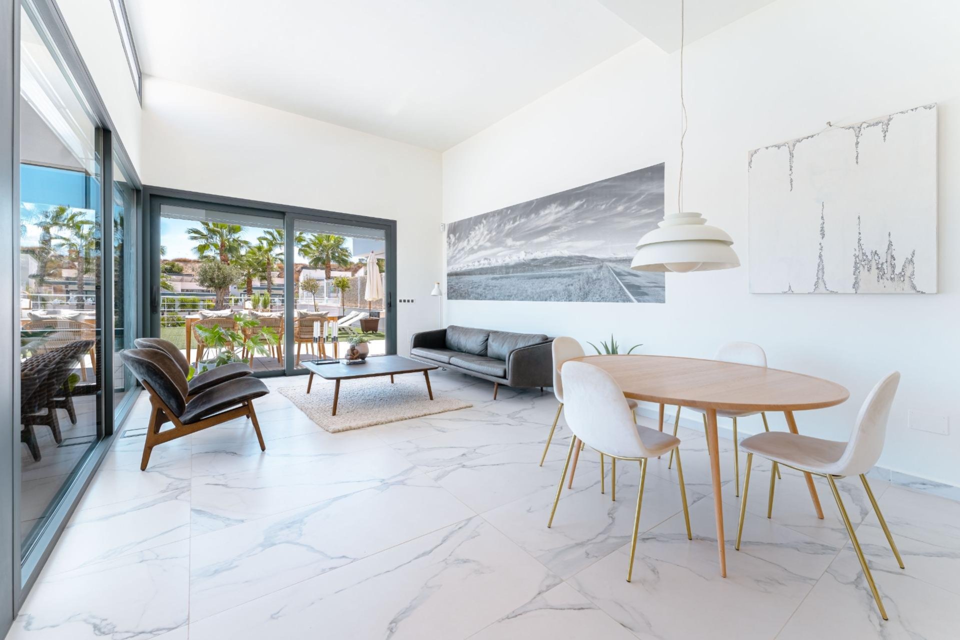 Resale - Villa -
San Miguel - Costa blanca sur