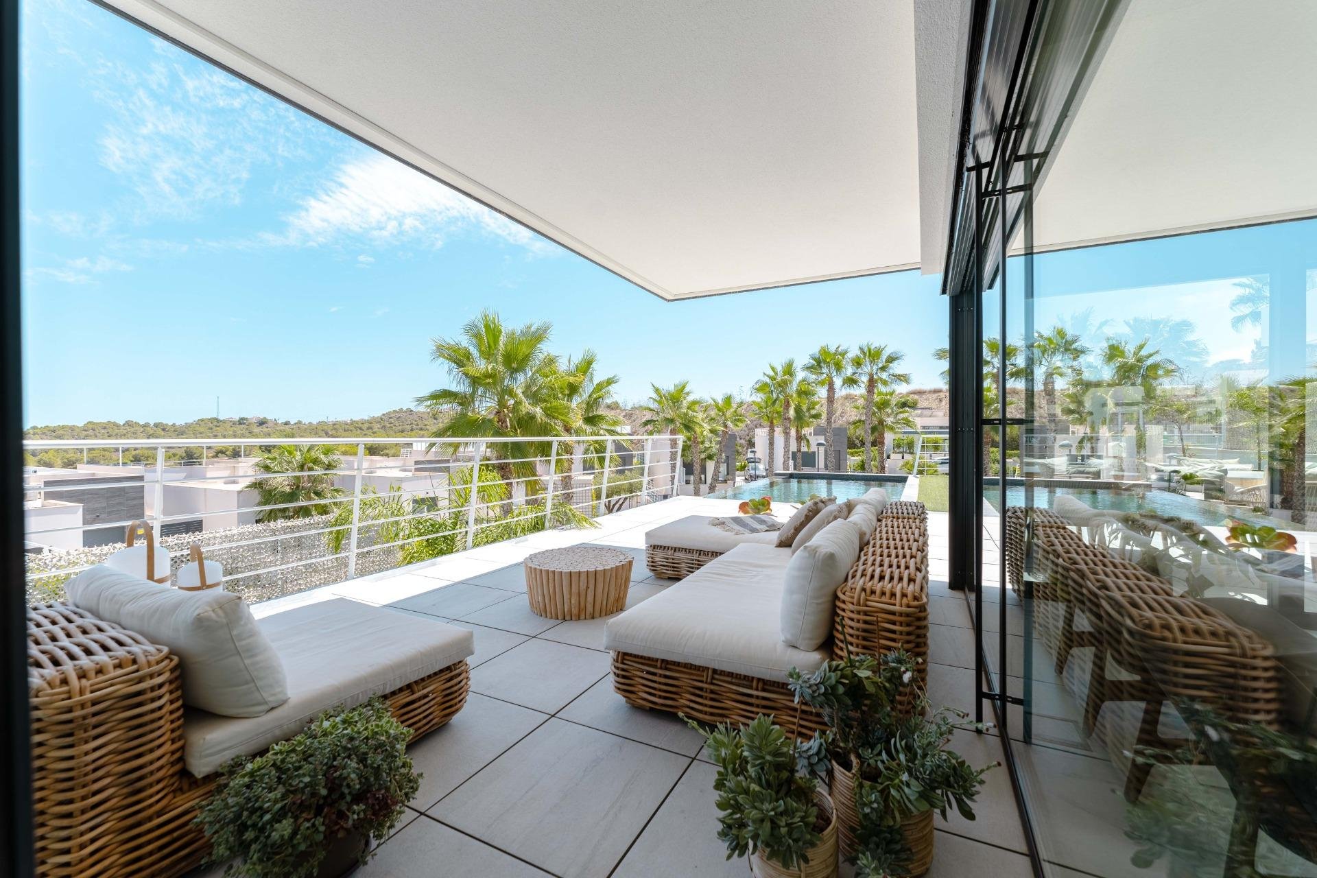 Resale - Villa -
San Miguel - Costa blanca sur