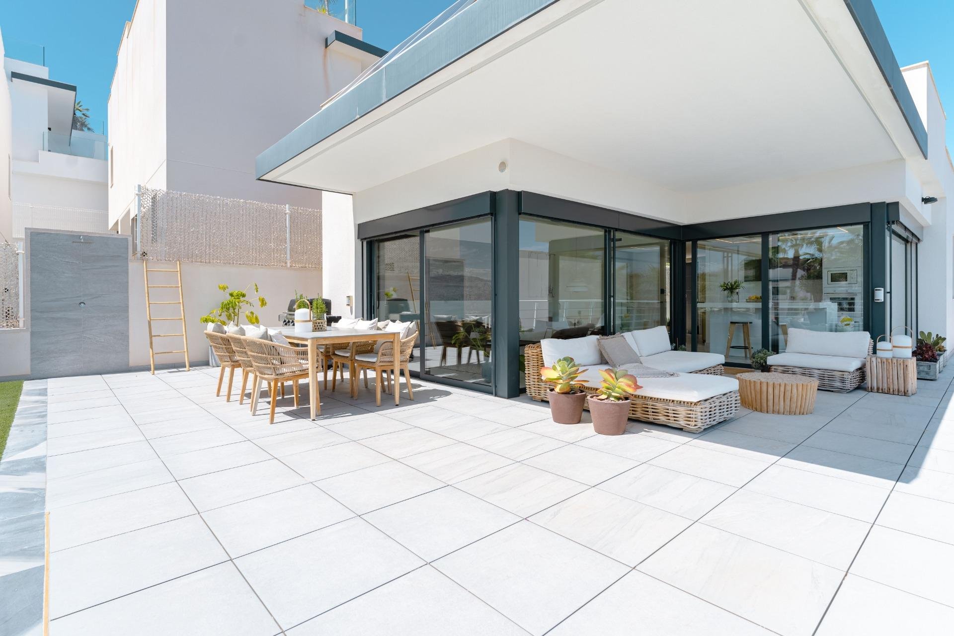 Resale - Villa -
San Miguel - Costa blanca sur