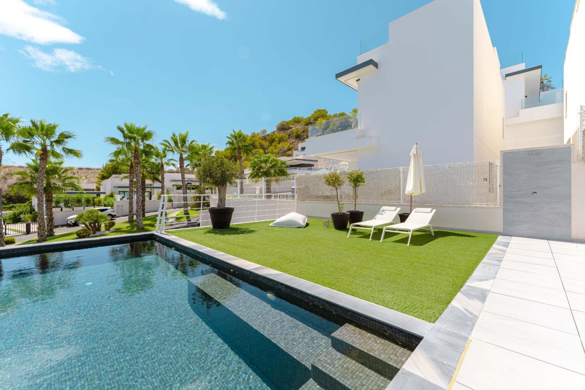 Resale - Villa -
San Miguel - Costa blanca sur