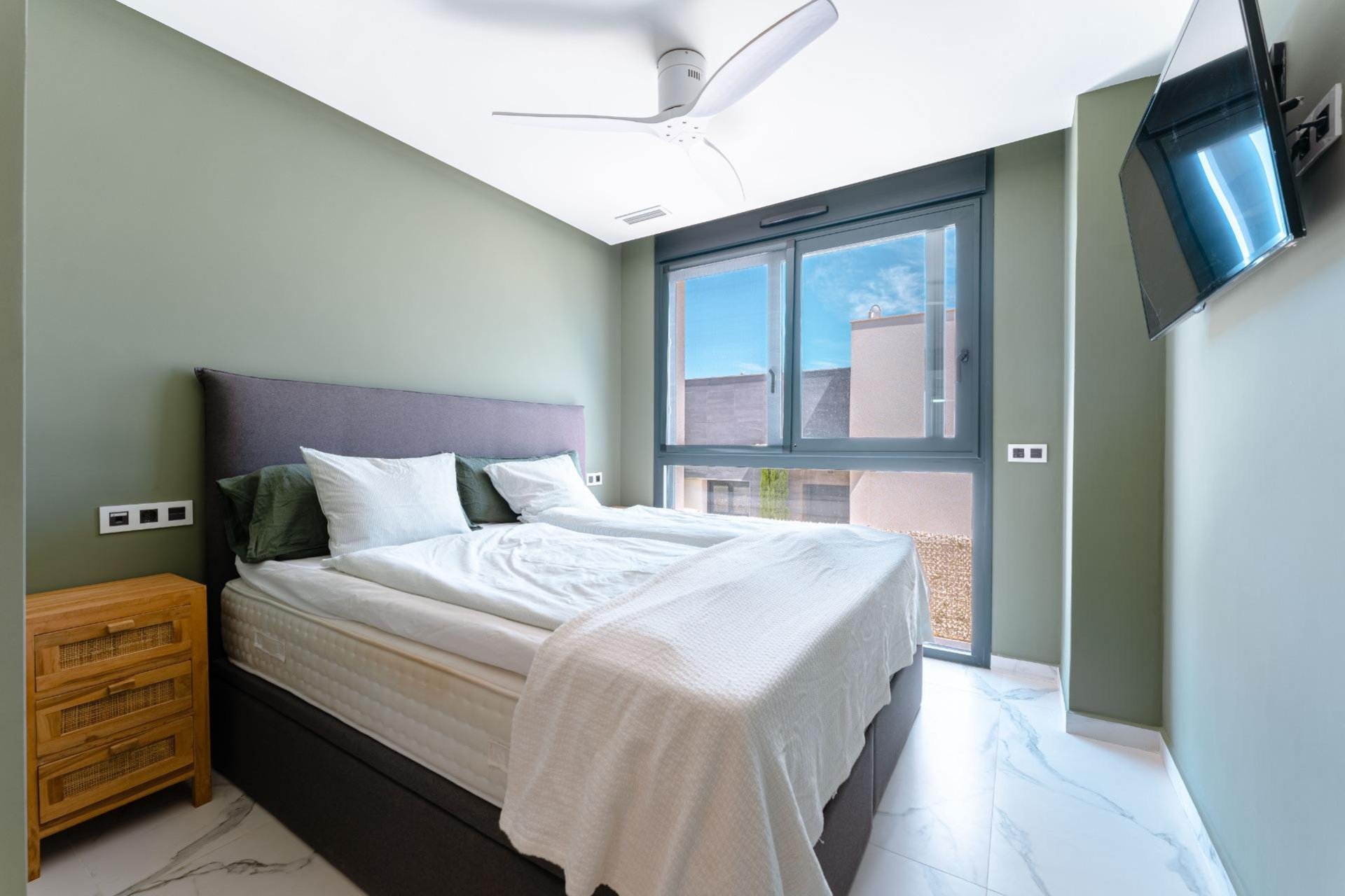 Resale - Villa -
San Miguel - Costa blanca sur