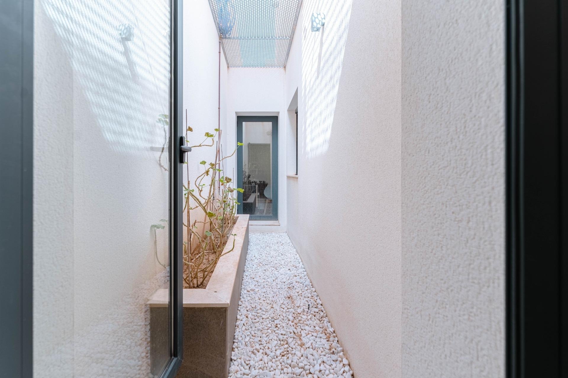 Resale - Villa -
San Miguel - Costa blanca sur