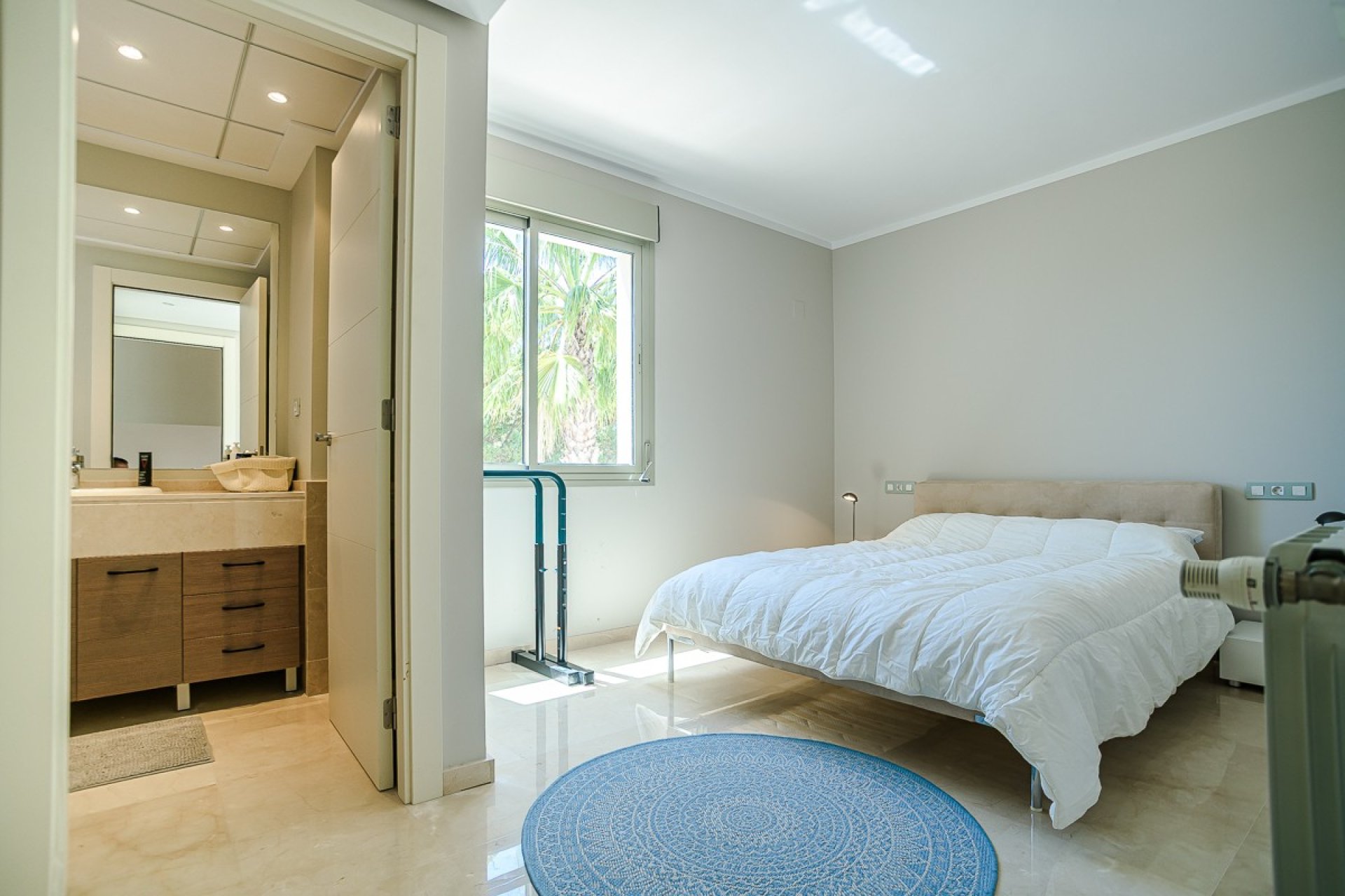 Resale - Villa -
San Miguel - Las Colinas Golf