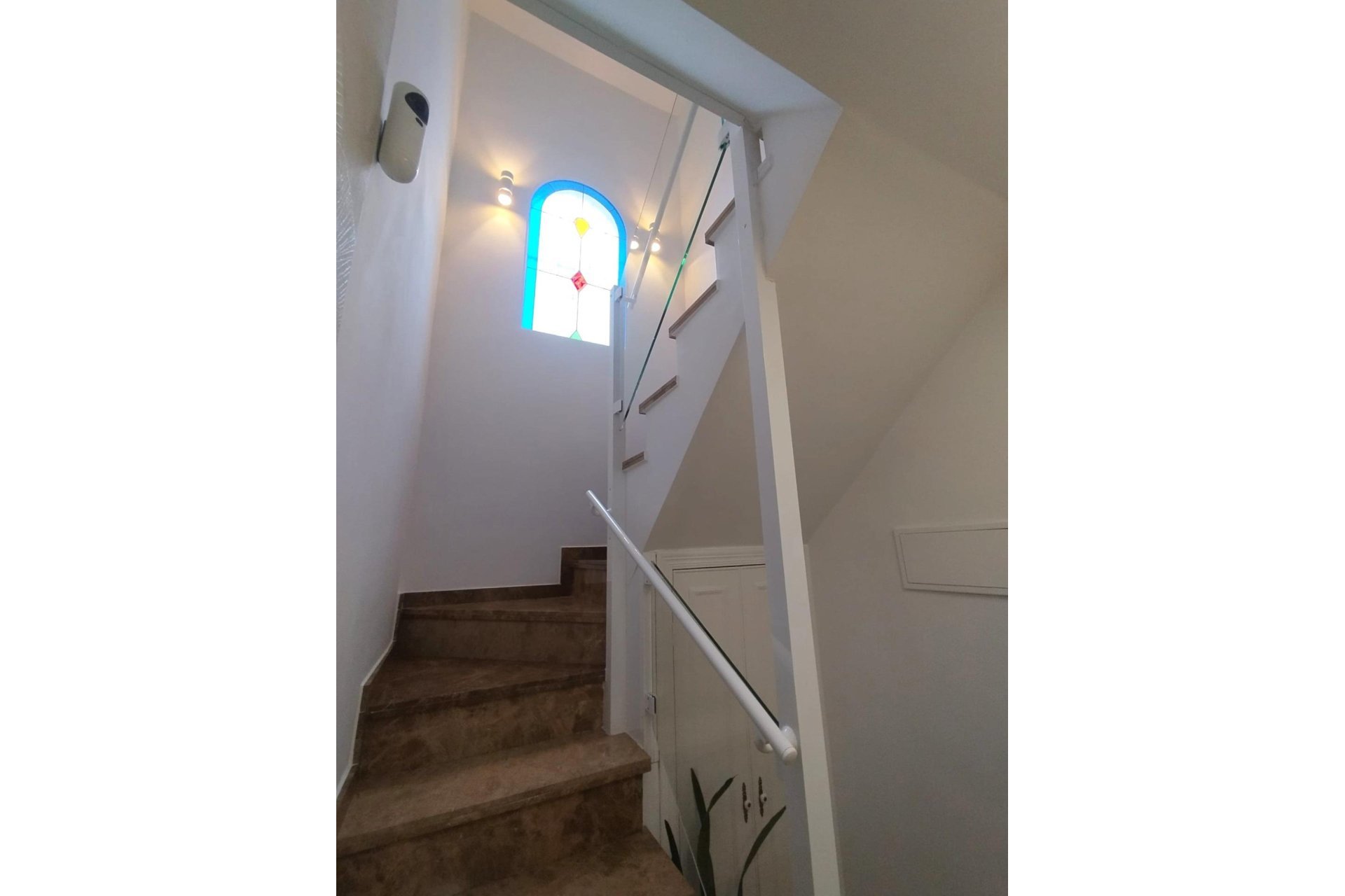 Resale - Villa -
San Miguel - Las filipinas