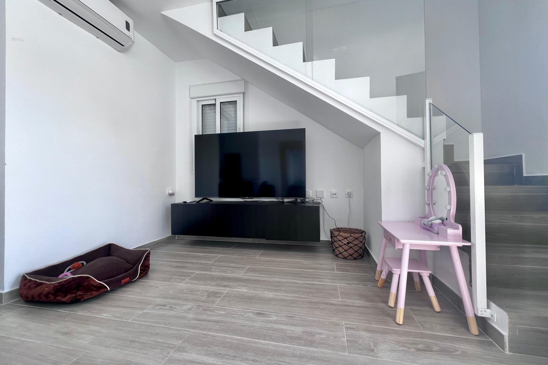 Resale - Villa -
San Miguel - Las filipinas