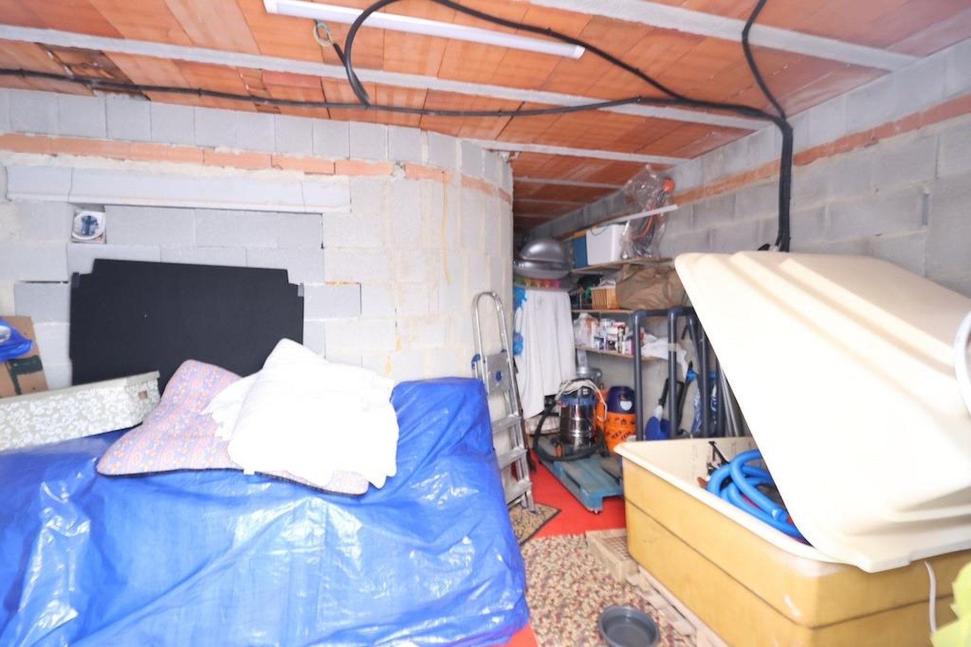 Resale - Villa -
San Miguel - Las filipinas