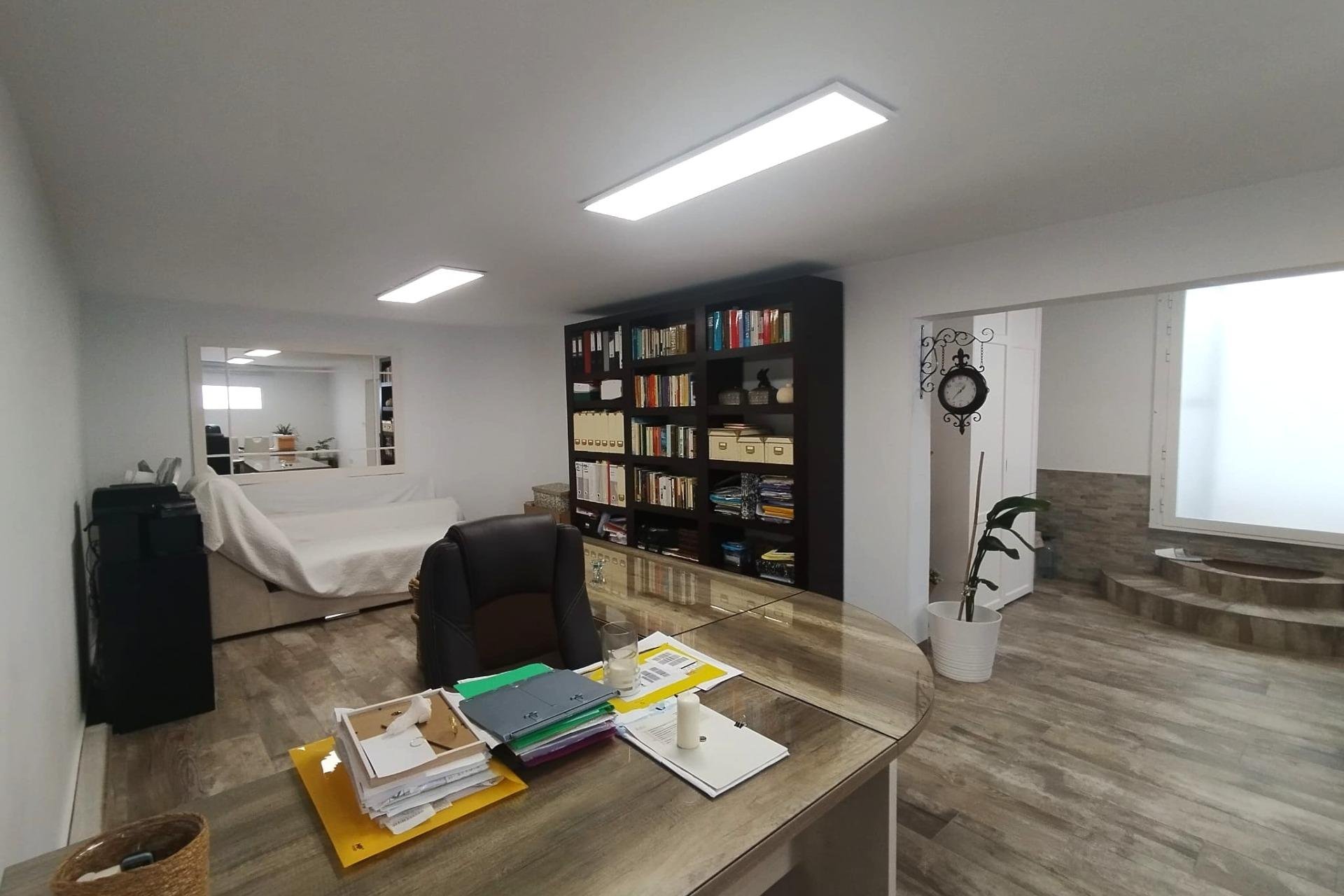 Resale - Villa -
San Miguel - Las filipinas