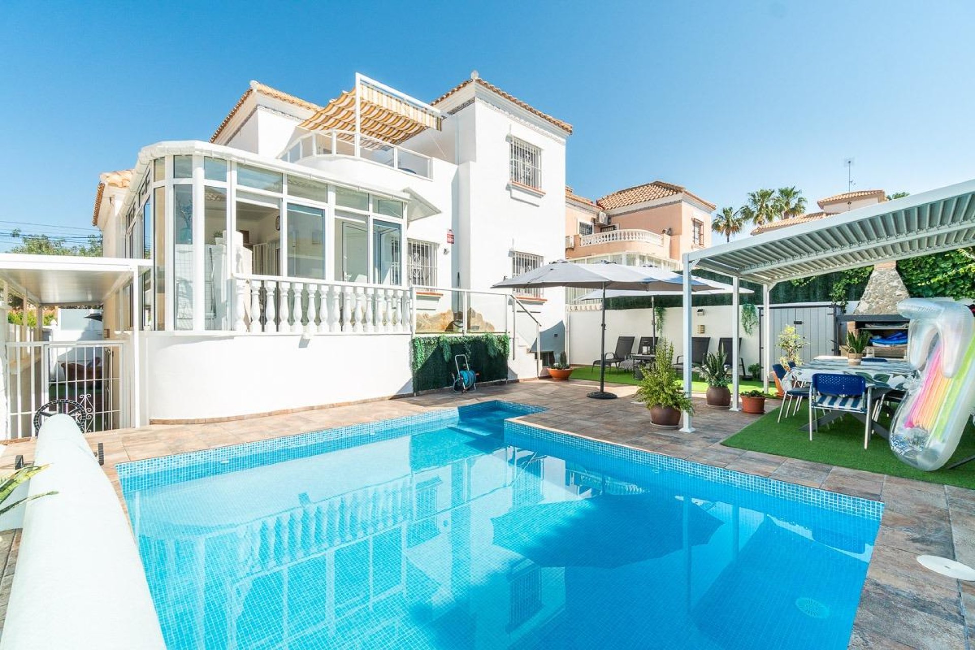 Resale - Villa -
San Miguel - Las filipinas